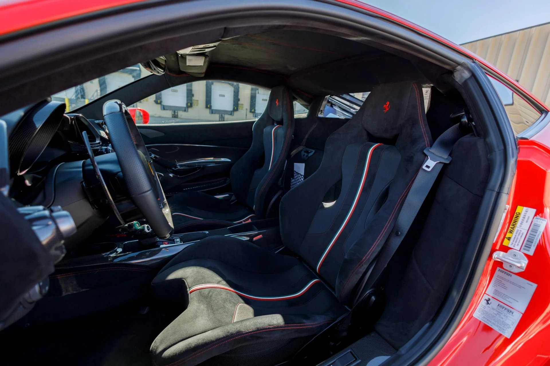 mph079_1009870763_Used_2020_Ferrari_488_Pista_1765914948_44121f8de0