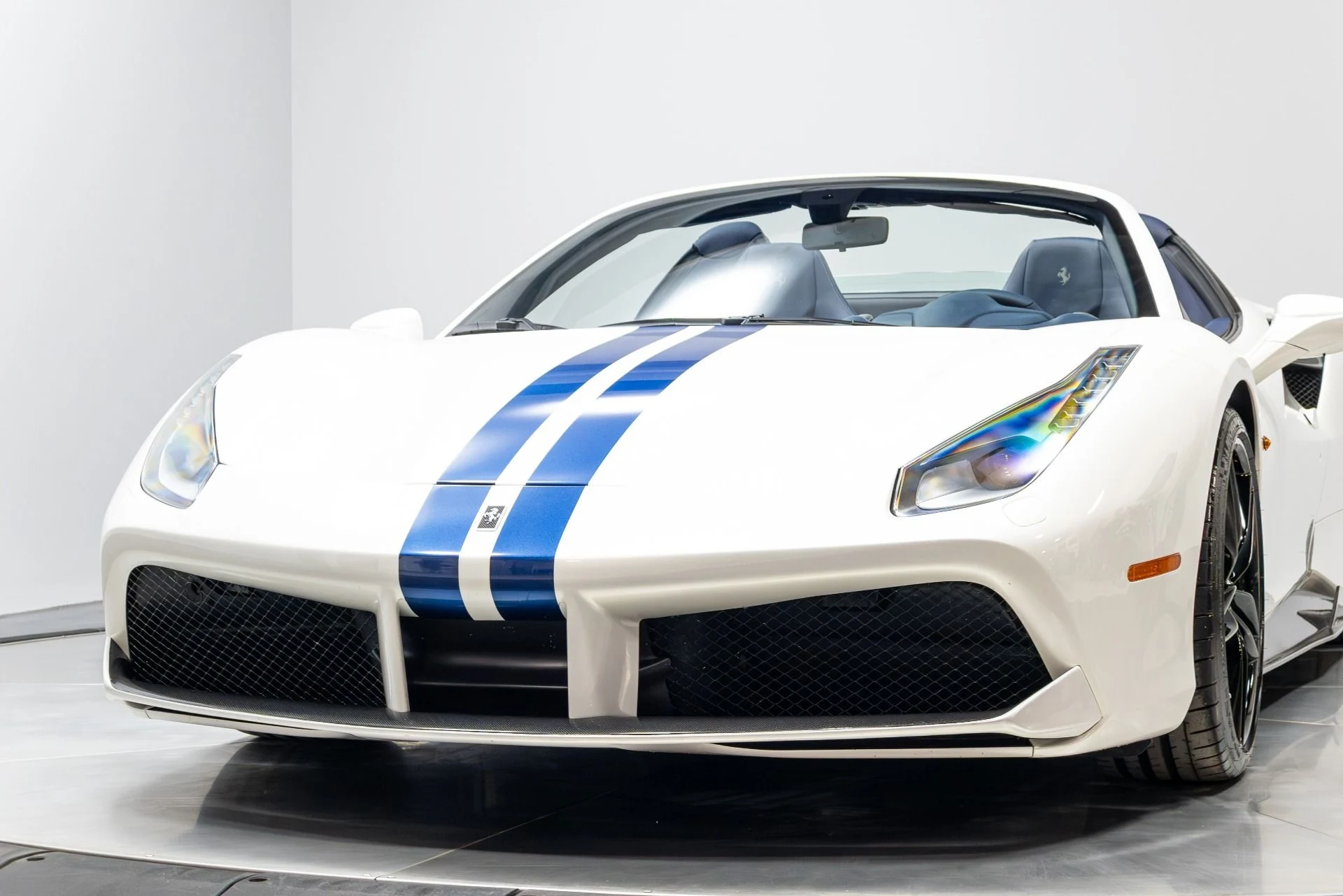 mph079_1010476689_Used_2018_Ferrari_488_Spider_1774434782_c05a5392cf