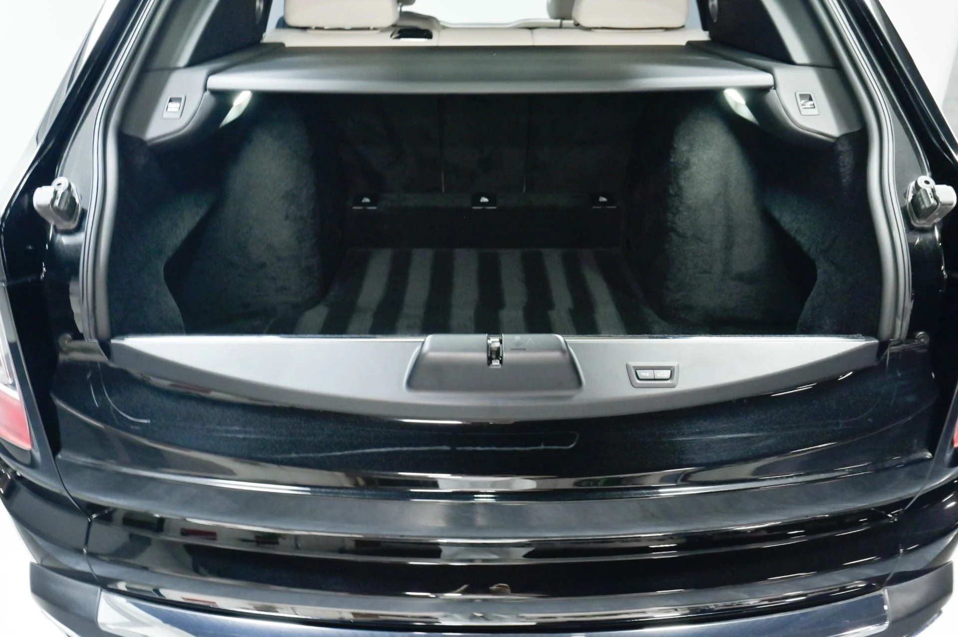 mph079_1025806230_Used_2023_Rolls_Royce_Cullinan_1782858779_734229a91c