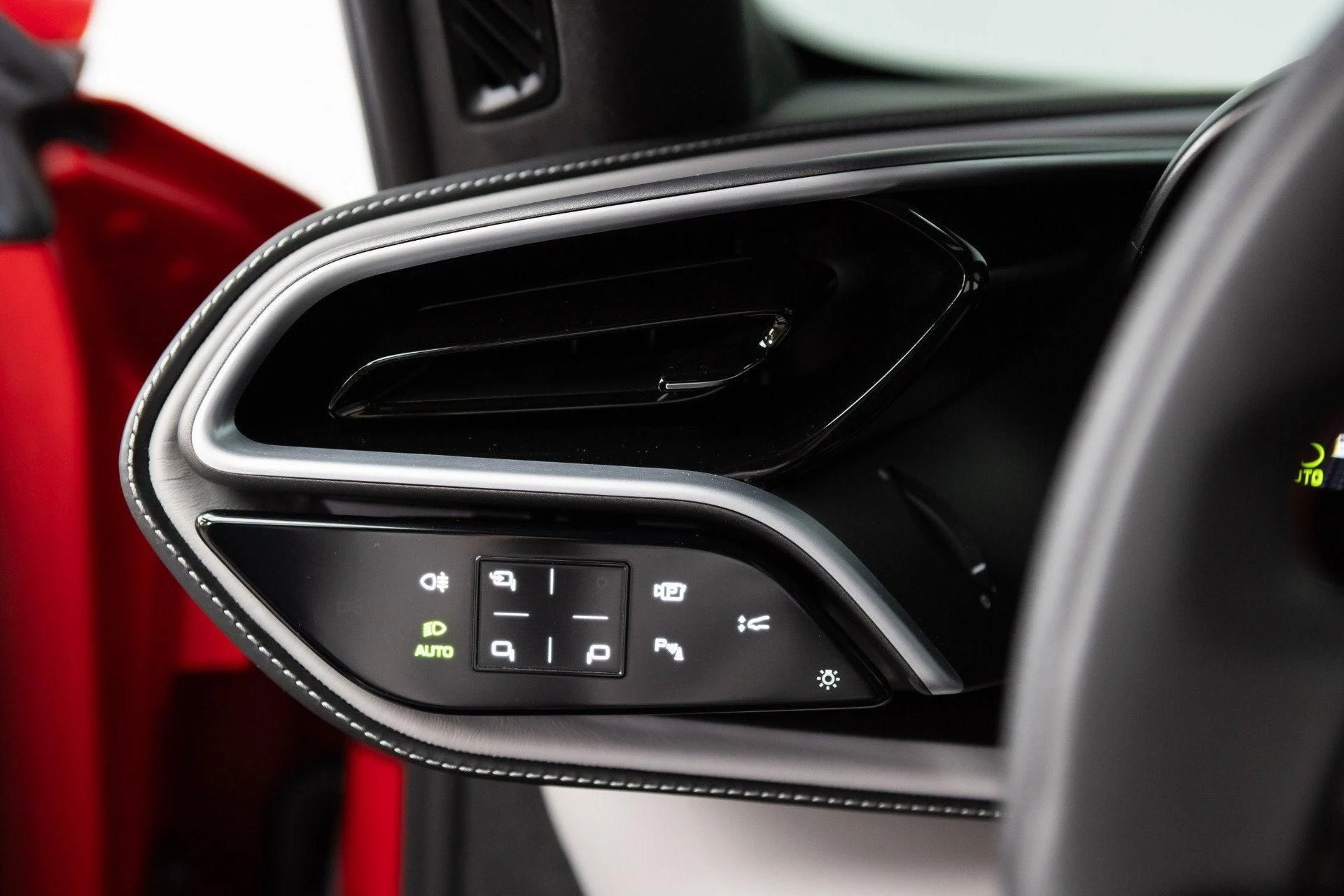 mph079_1072926657_Used_2024_Ferrari_296_GTB_1777367581_957e842782