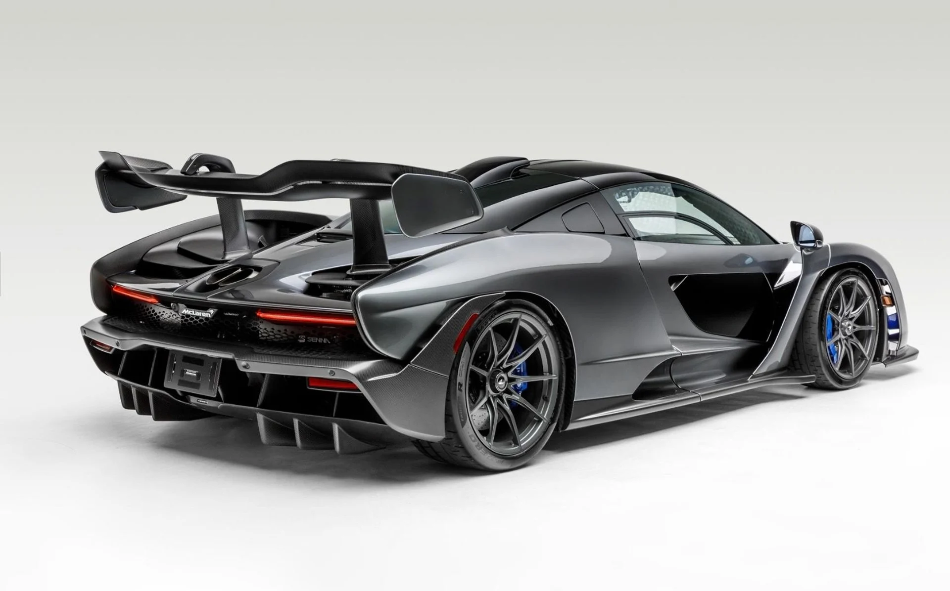 mph079_1163786266_12200_p80_l_dac63258fa