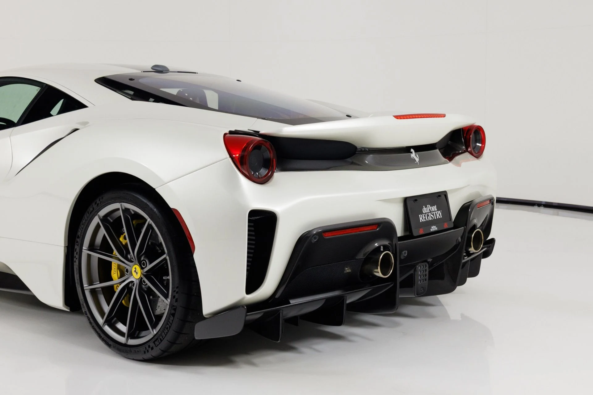 mph079_1208114800_Used_2020_Ferrari_488_Pista_1791475678_1f3438548c