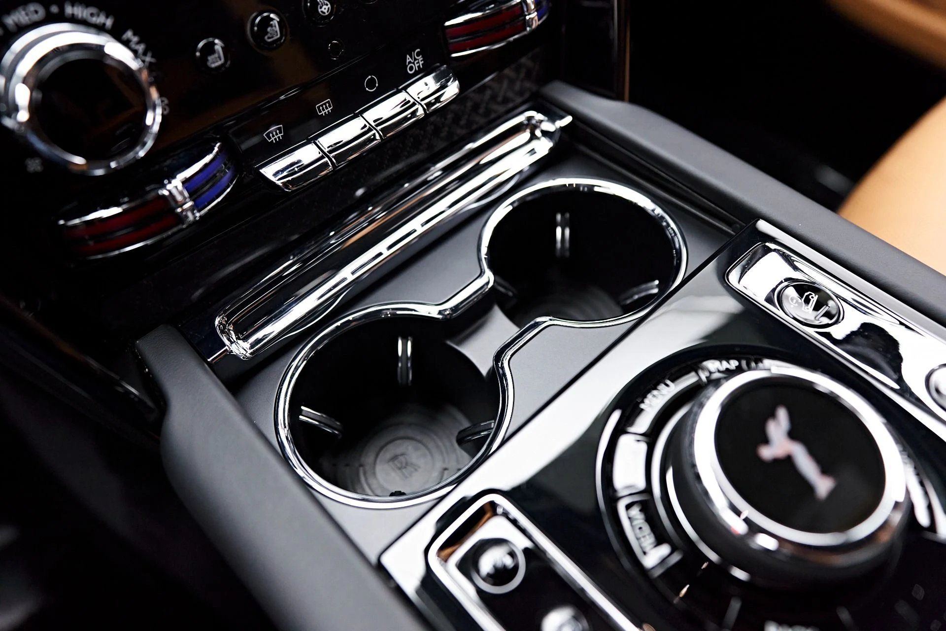 mph079_1221944337_Used_2022_Rolls_Royce_Cullinan_Base_1679686724_1186476b78