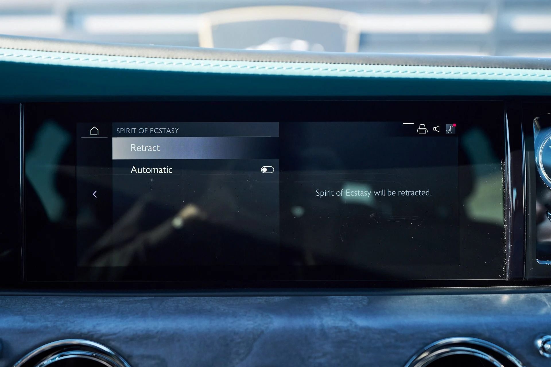 mph079_1254265882_Used_2025_Rolls_Royce_Ghost_Base_1765592317_347e559d8a