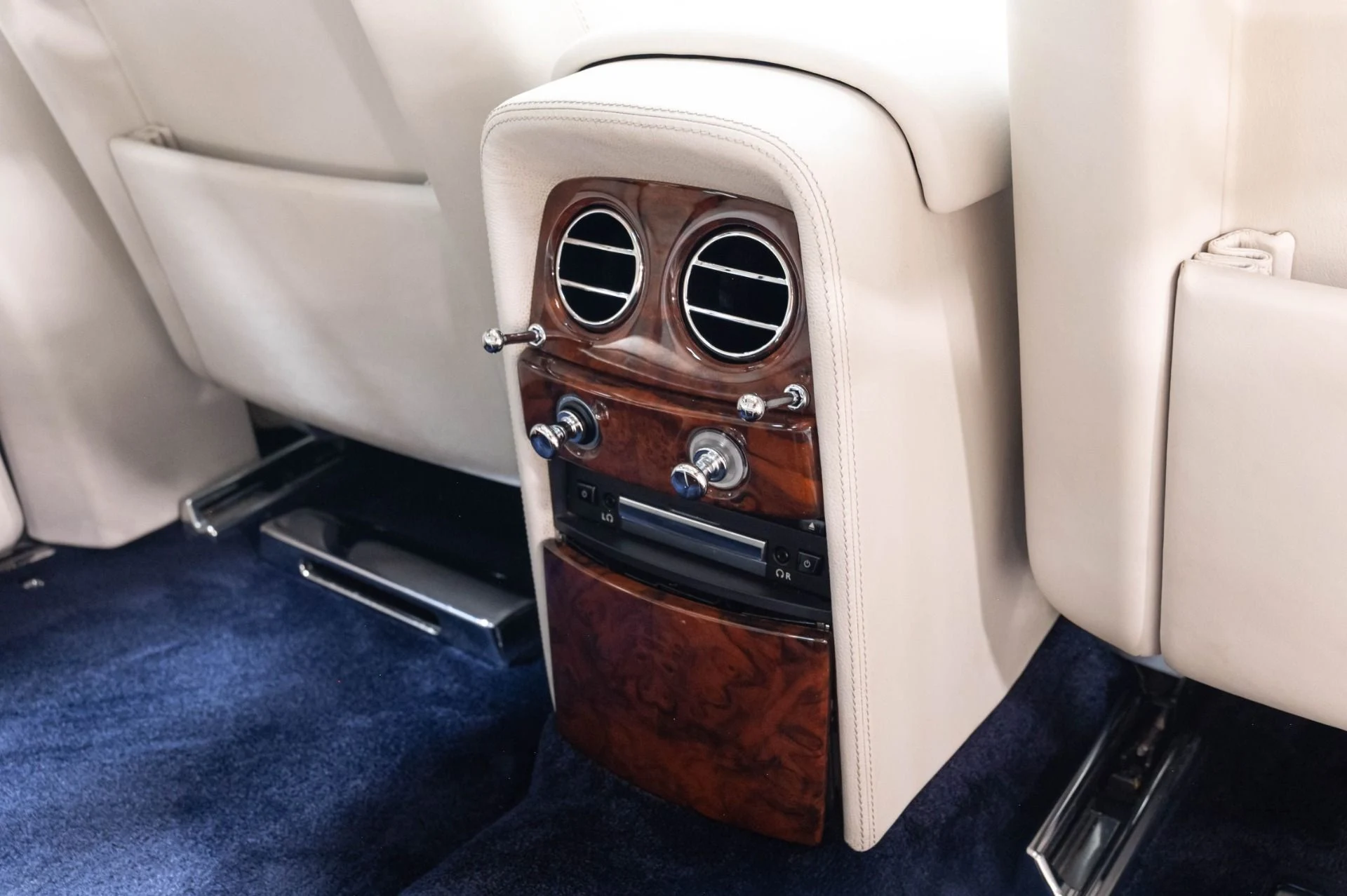 mph079_1345981017_Used_2013_Rolls_Royce_Phantom_1784226914_83f269e6e0