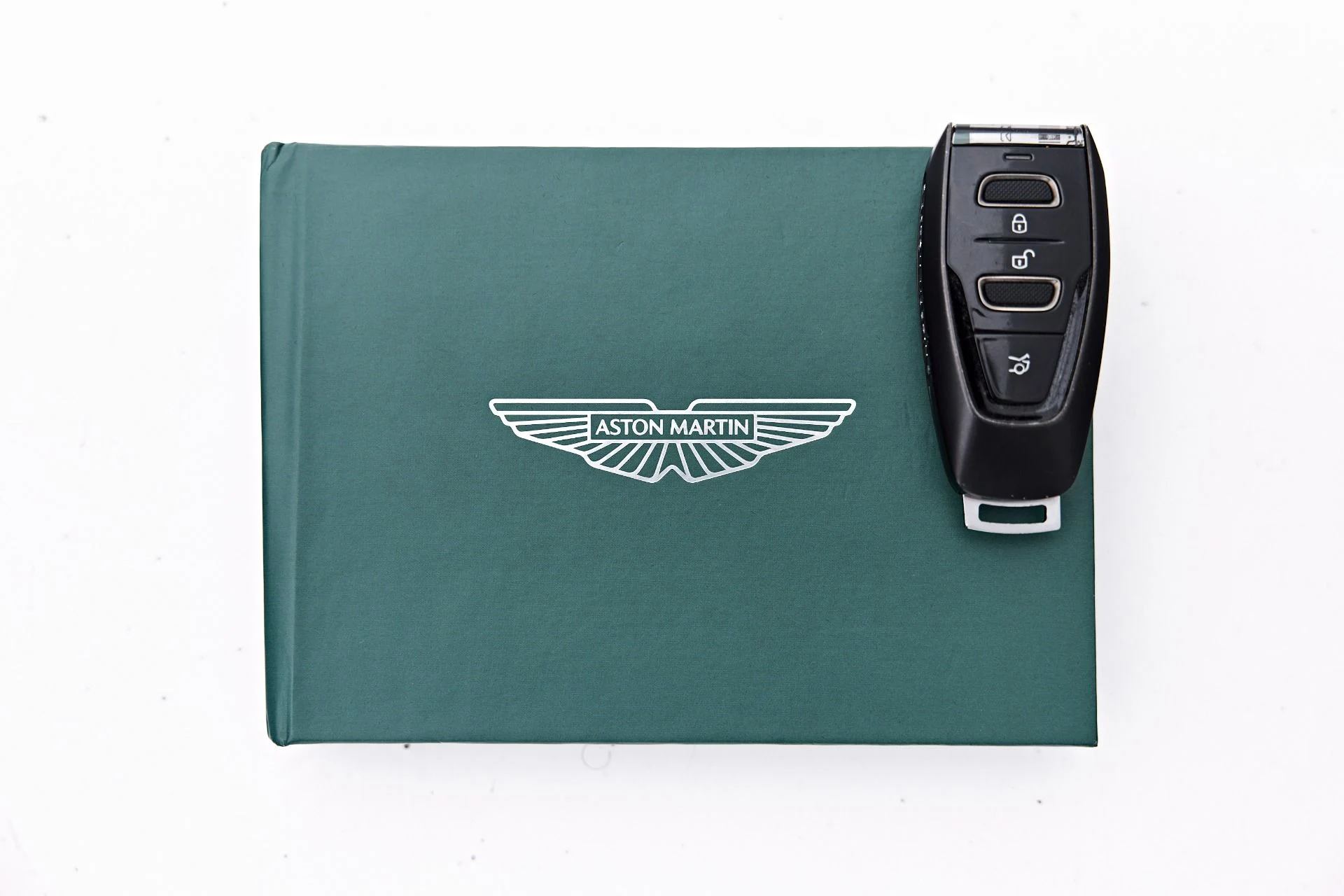 mph079_1421066868_Used_2024_Aston_Martin_DB_12_1784769422_f231e7a886