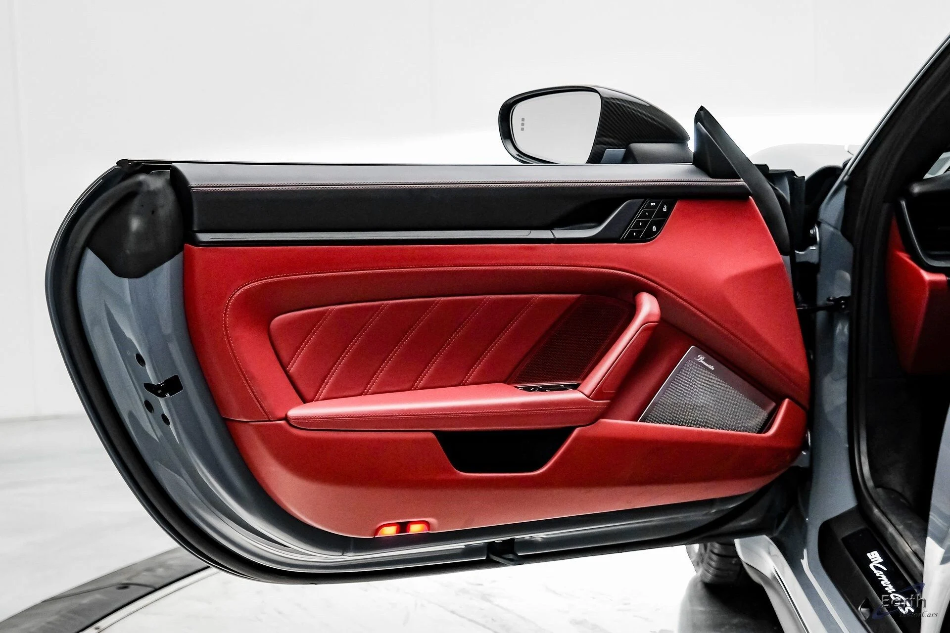 mph079_1577302719_26b38c514d61d7824a045a8f96305692x_a064b9a7a5