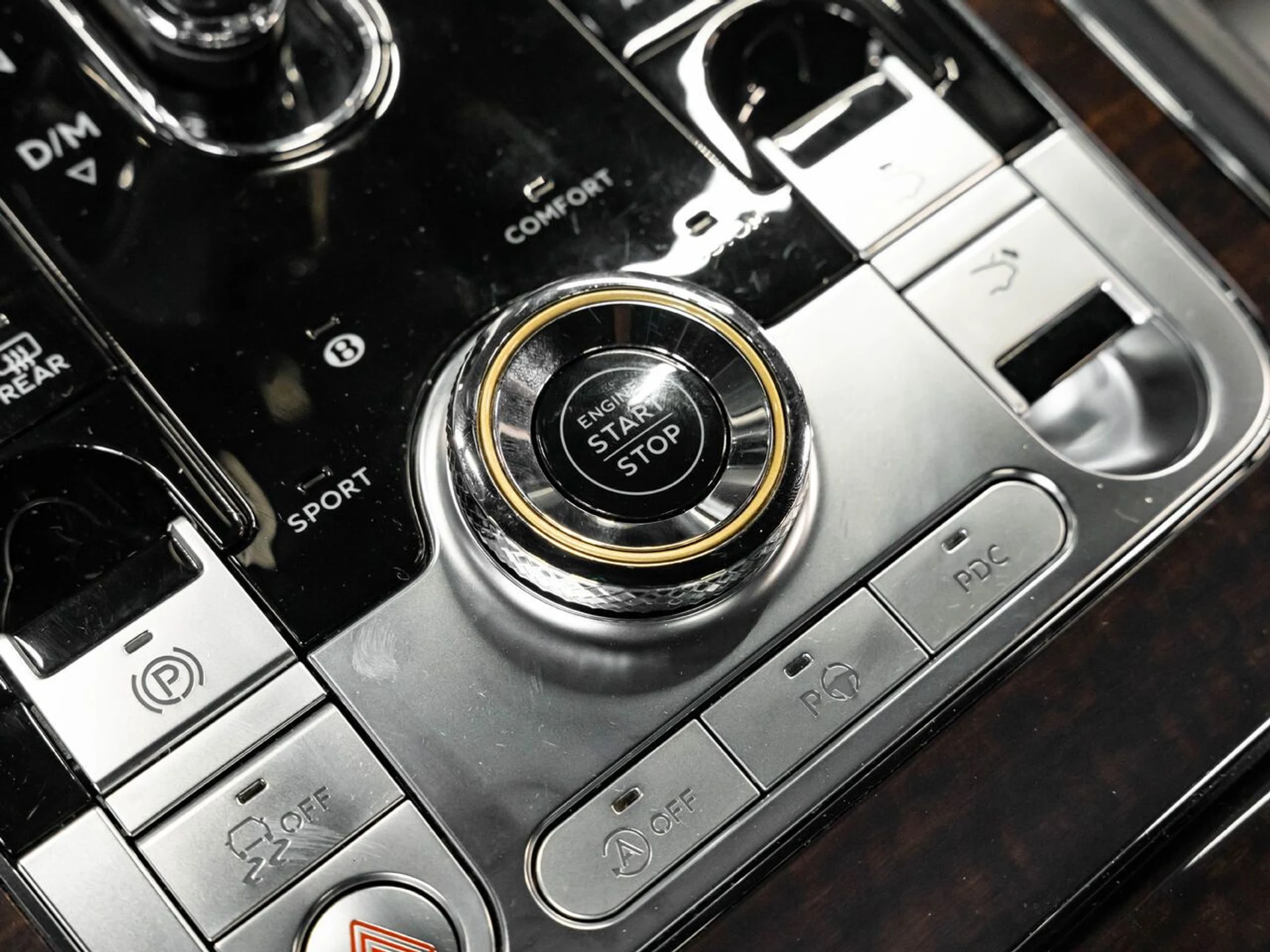 mph079_1761135580_bentley_continental_2022_65ff49e856