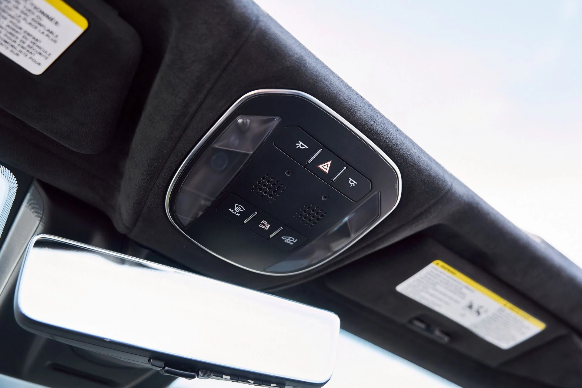 mph079_1844004462_Used_2023_Maserati_MC_20_1769481336_35acb84241