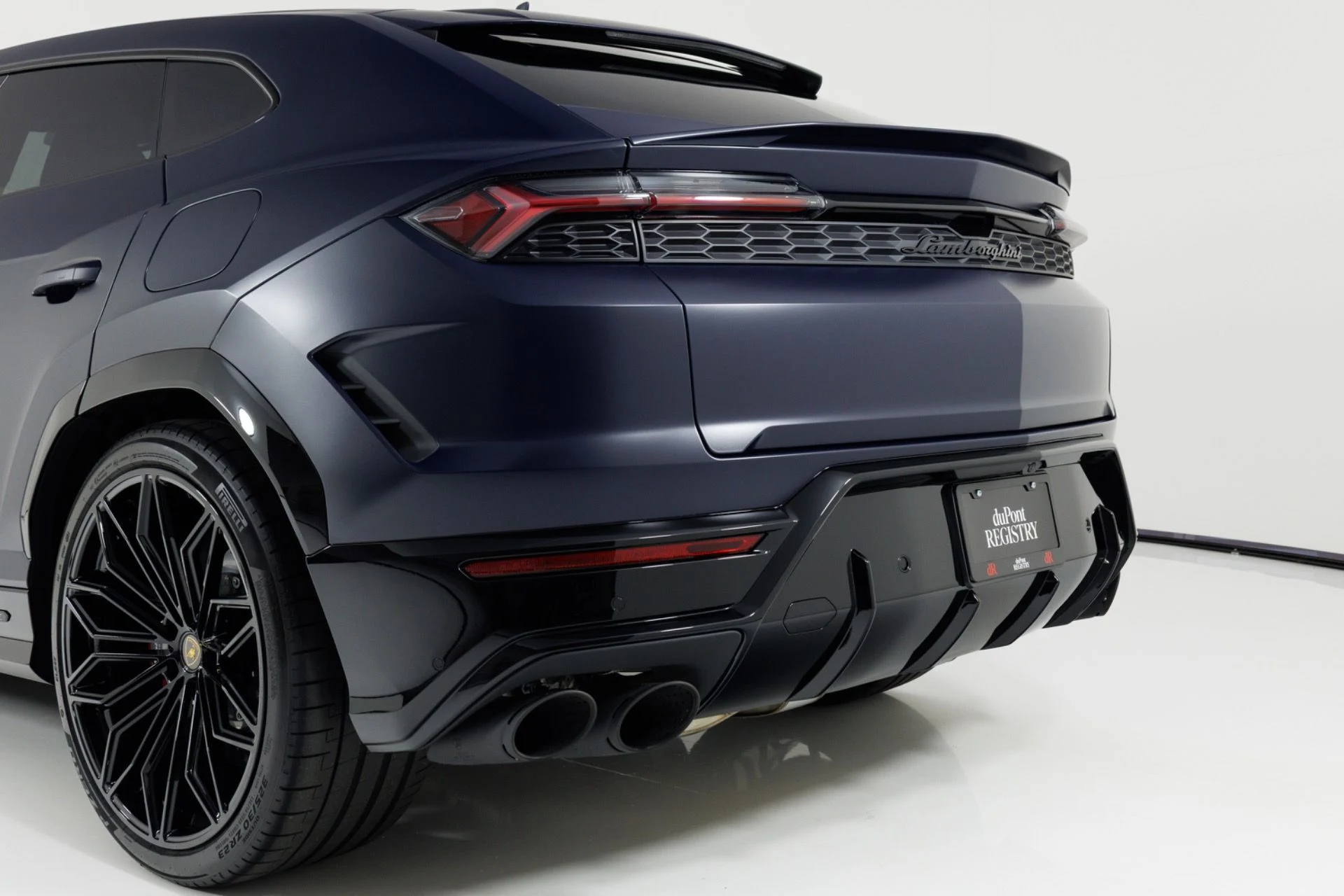 mph079_2082351010_Used_2025_Lamborghini_Urus_SE_1779304725_83d94e1453