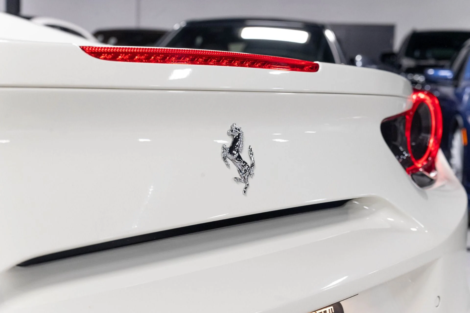 mph079_2105480147_Used_2016_Ferrari_488_Spider_1784843221_e5dcac98a4