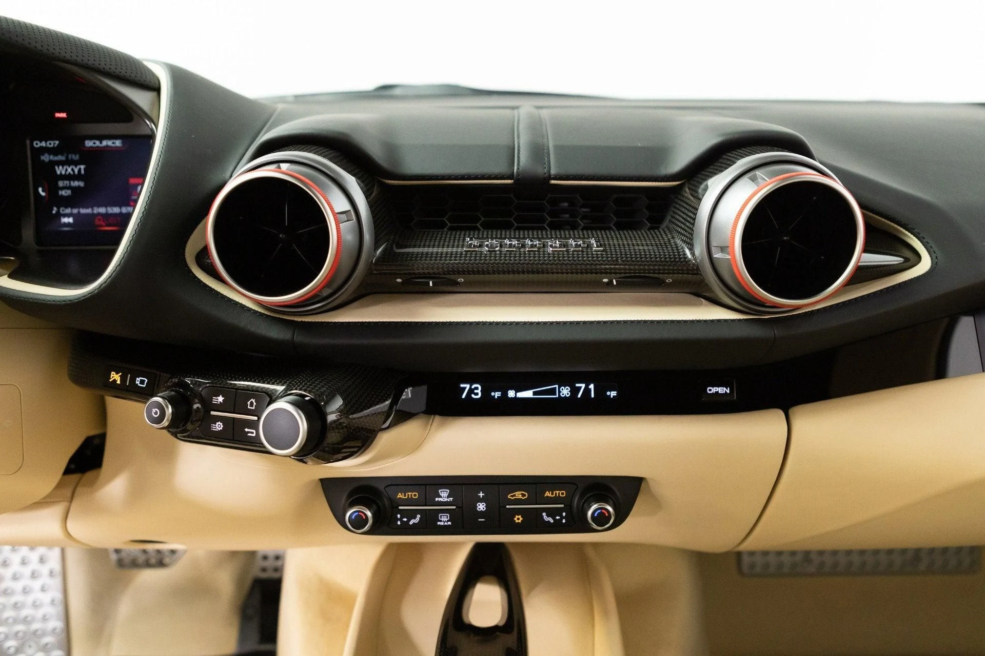 mph079_2114983581_Used_2018_Ferrari_812_Superfast_1777368536_41dcbda39d