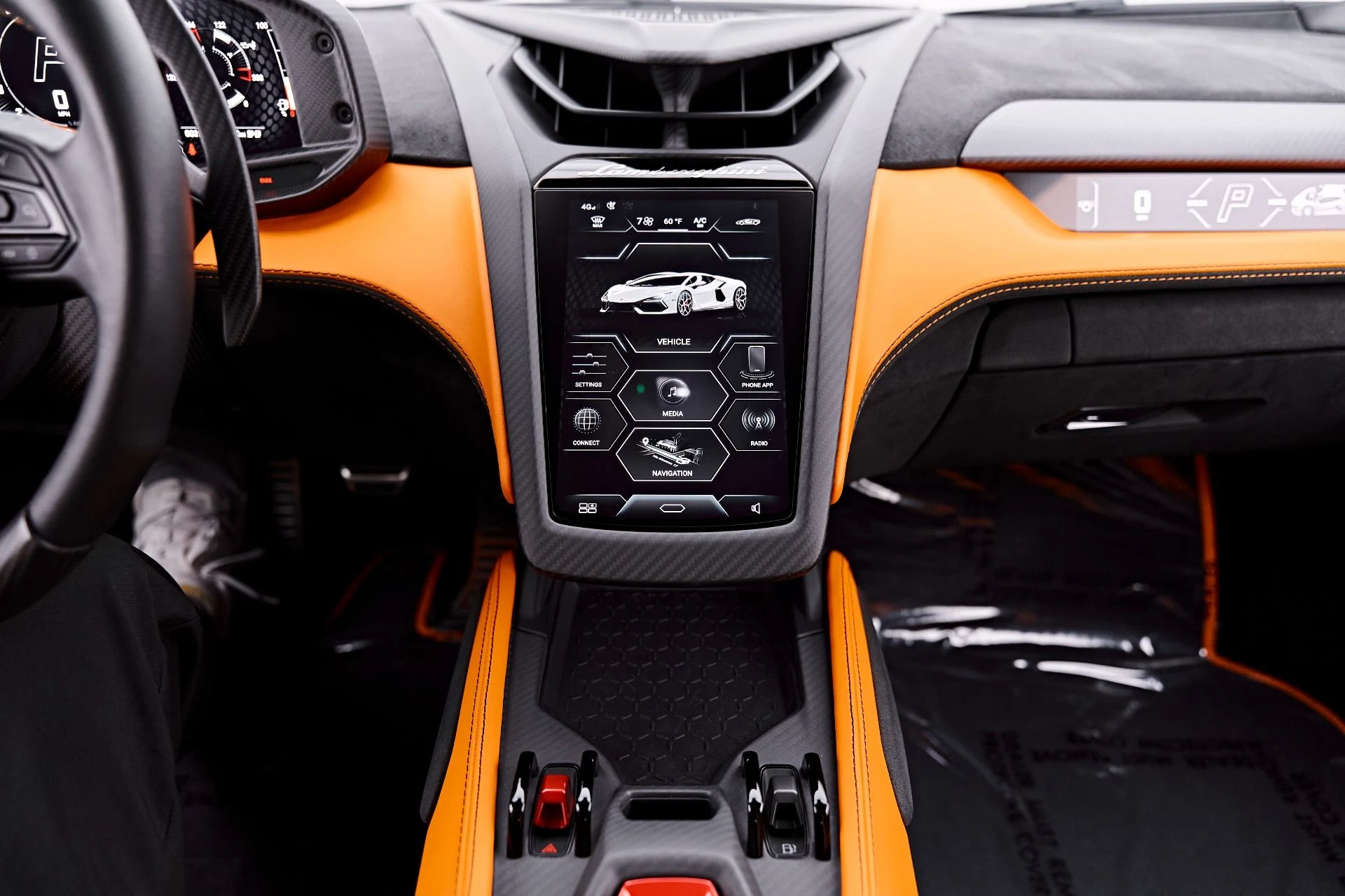 mph079_2149940489_Used_2025_Lamborghini_Revuelto_Base_1786151882_b7b8d6d0b3