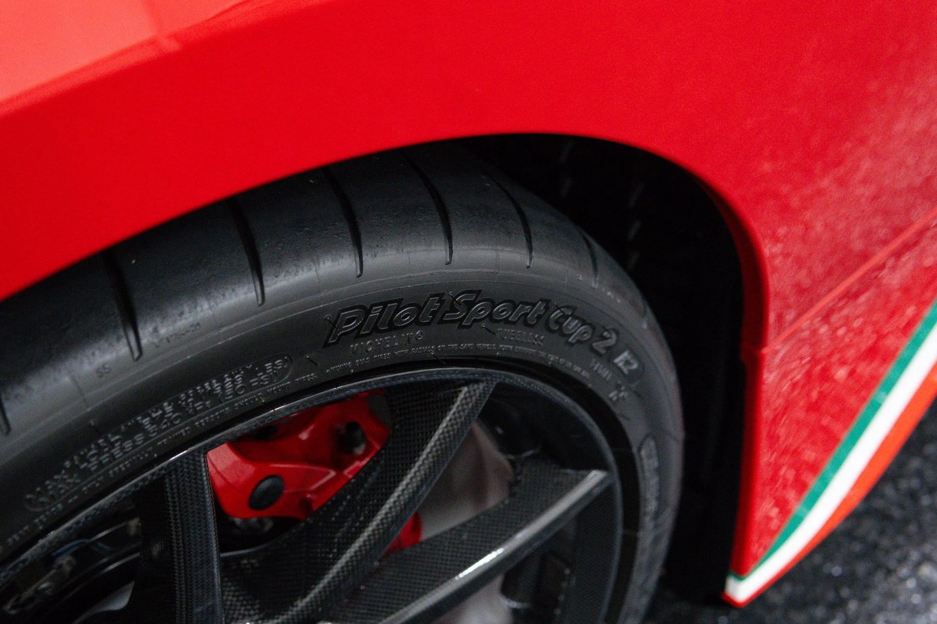 mph079_2265173227_Used_2020_Ferrari_488_Pista_1788470814_dce879874a