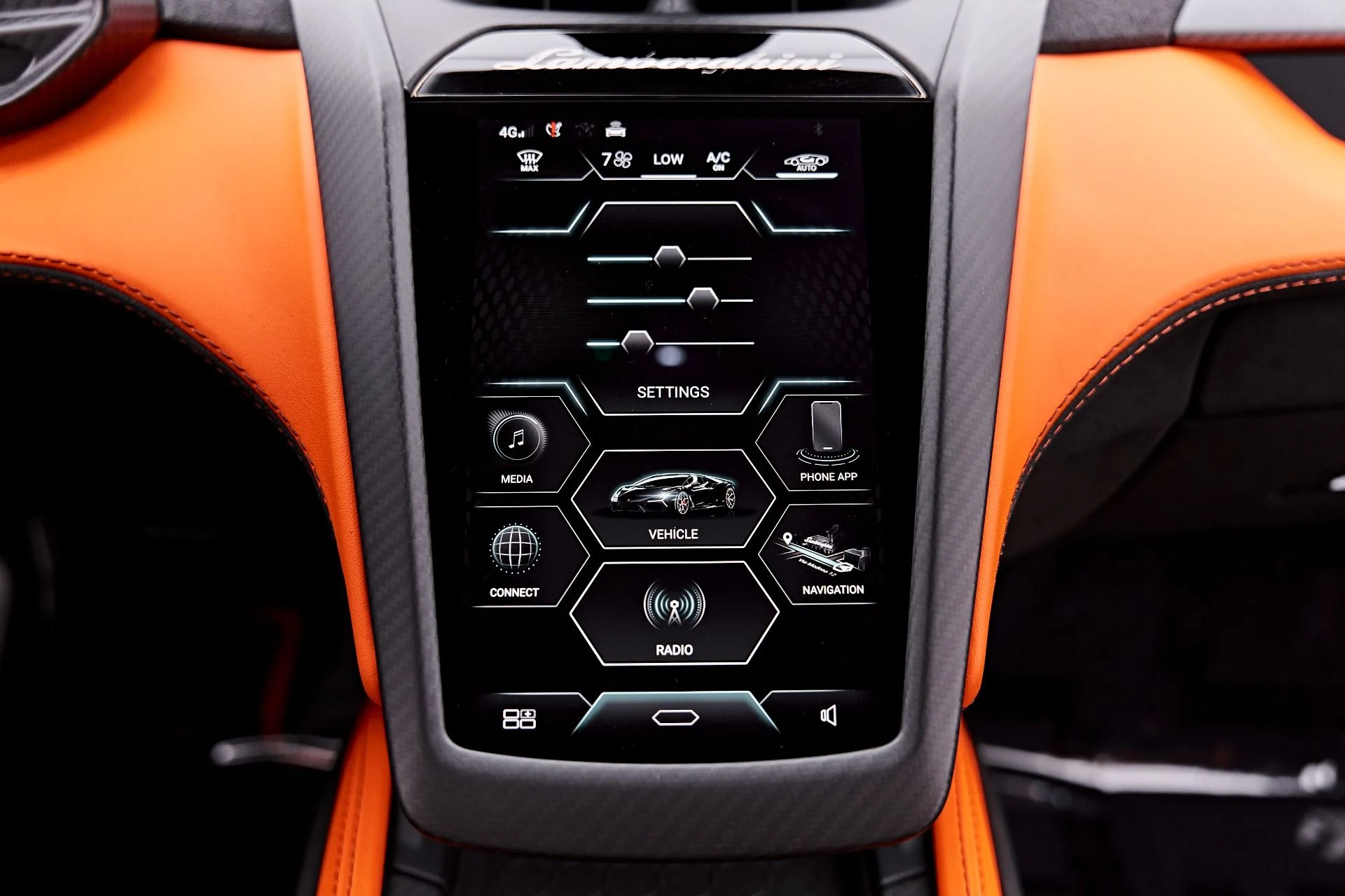 mph079_2274107086_Used_2024_Lamborghini_Revuelto_Base_1787792893_80d72f6d47