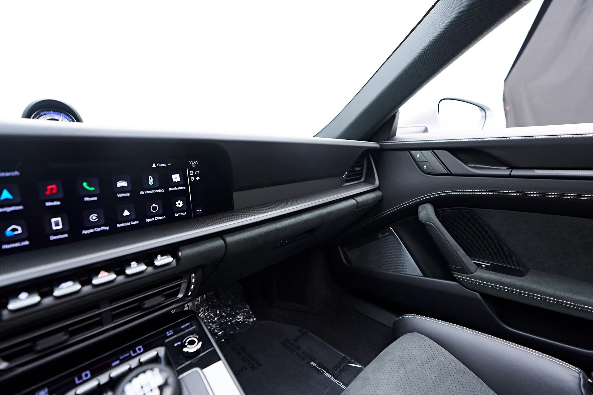 mph079_2313037376_Used_2024_Porsche_911_Carrera_4_GTS_1753409003_67a84282d1