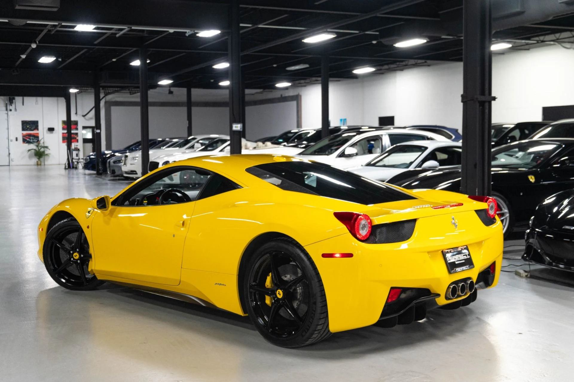 mph079_2395043233_Used_2010_Ferrari_458_Italia_1783118386_f17009b5b7
