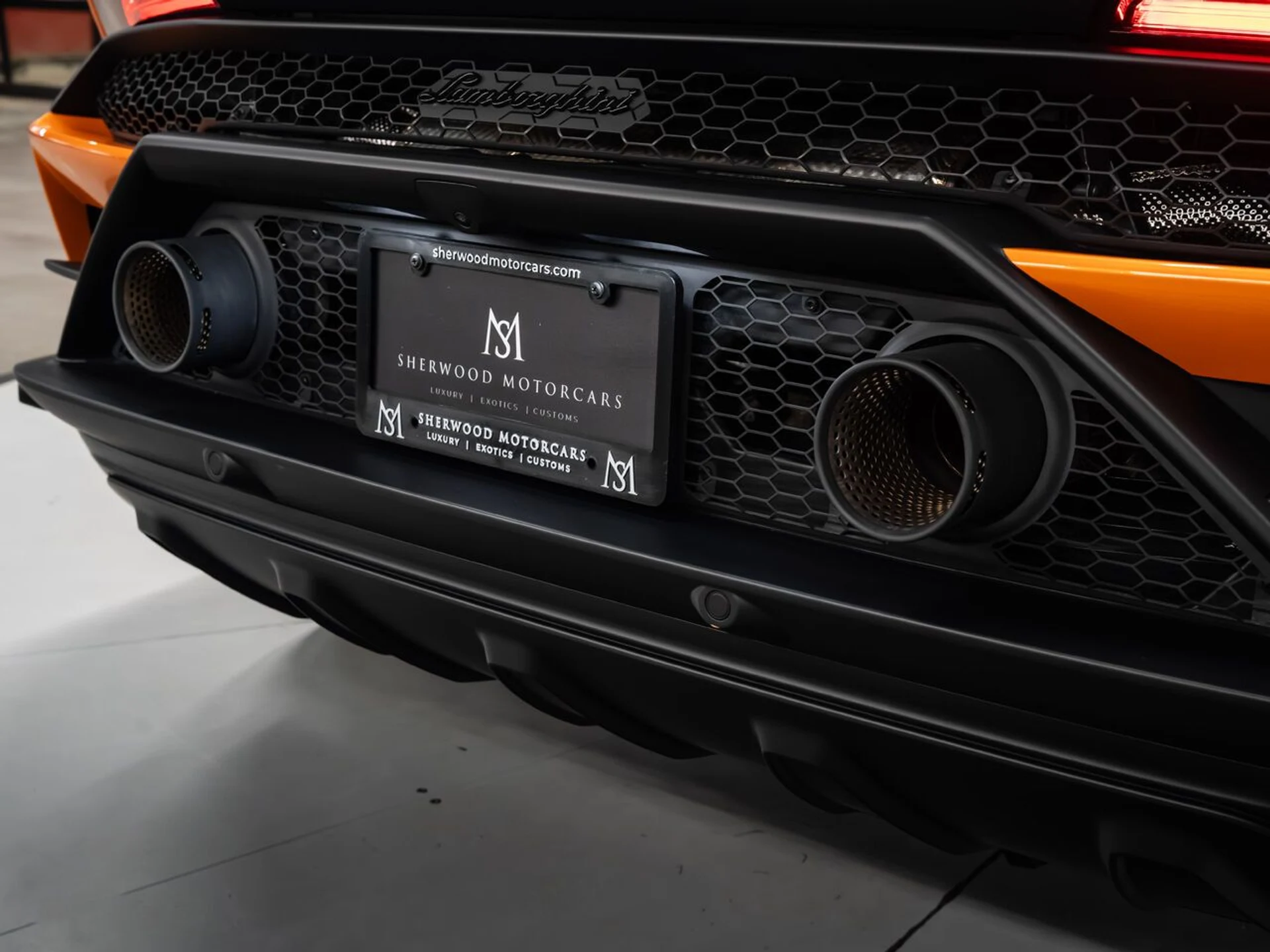 mph079_2427490332_lamborghini_huracan_2023_6783a6415e