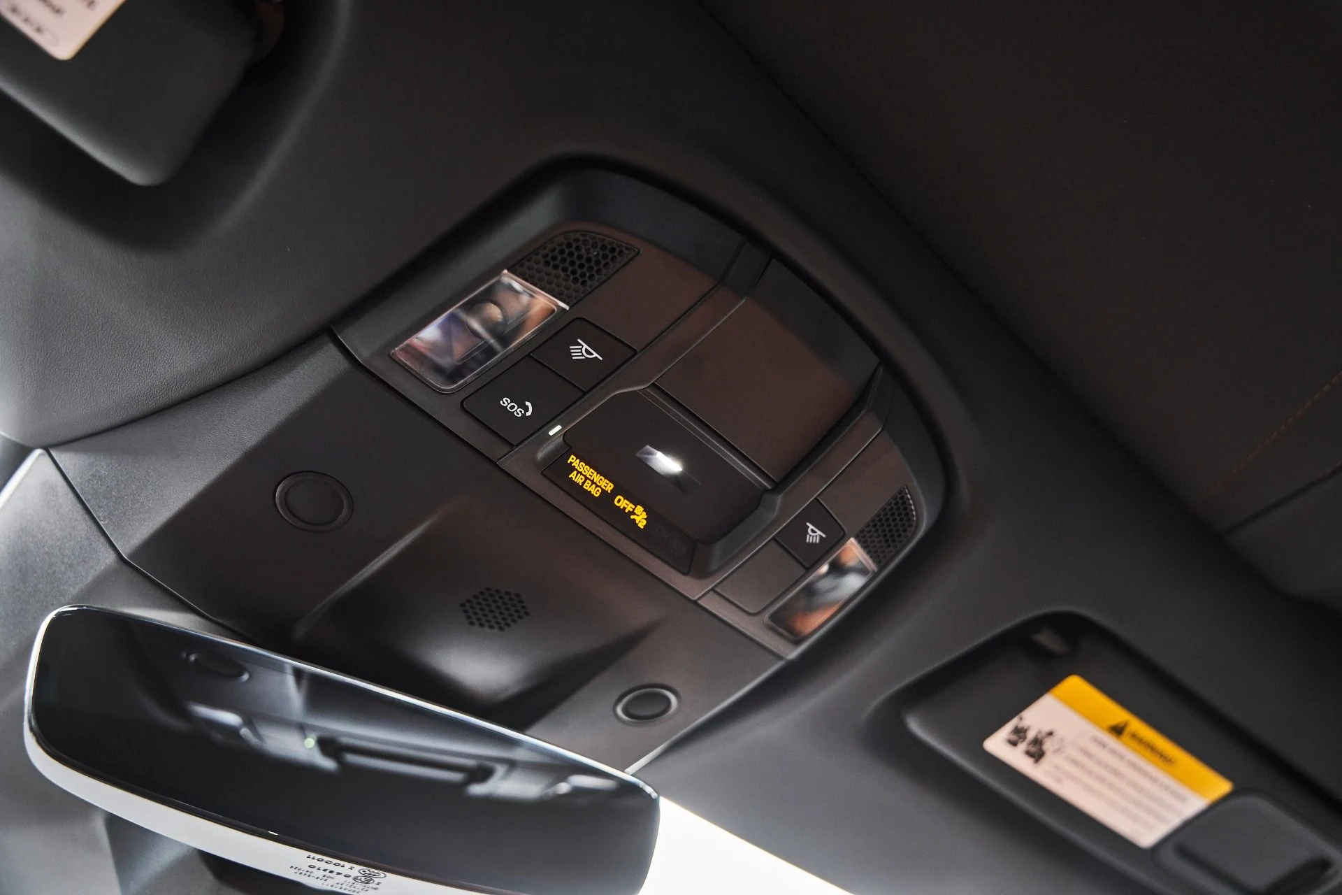 mph079_2504744913_Used_2025_Lamborghini_Revuelto_Base_1777078210_04e07b9914