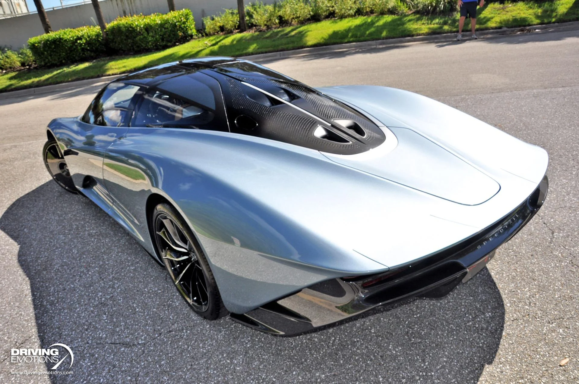 mph079_2551028625_821_p80_l_b3339605d9