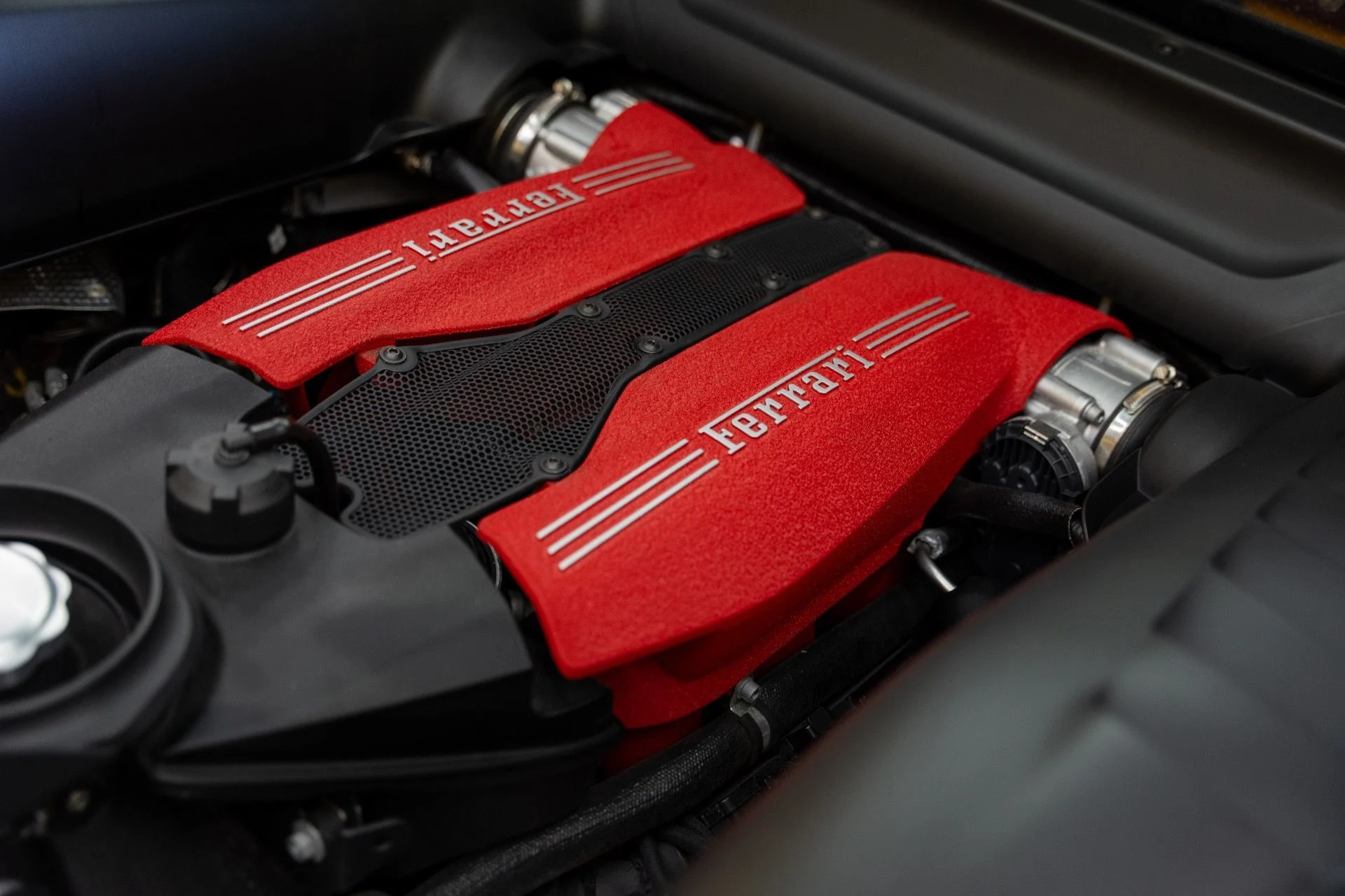 mph079_2821149091_Used_2016_Ferrari_488_GTB_1792442260_c321fe5d1c
