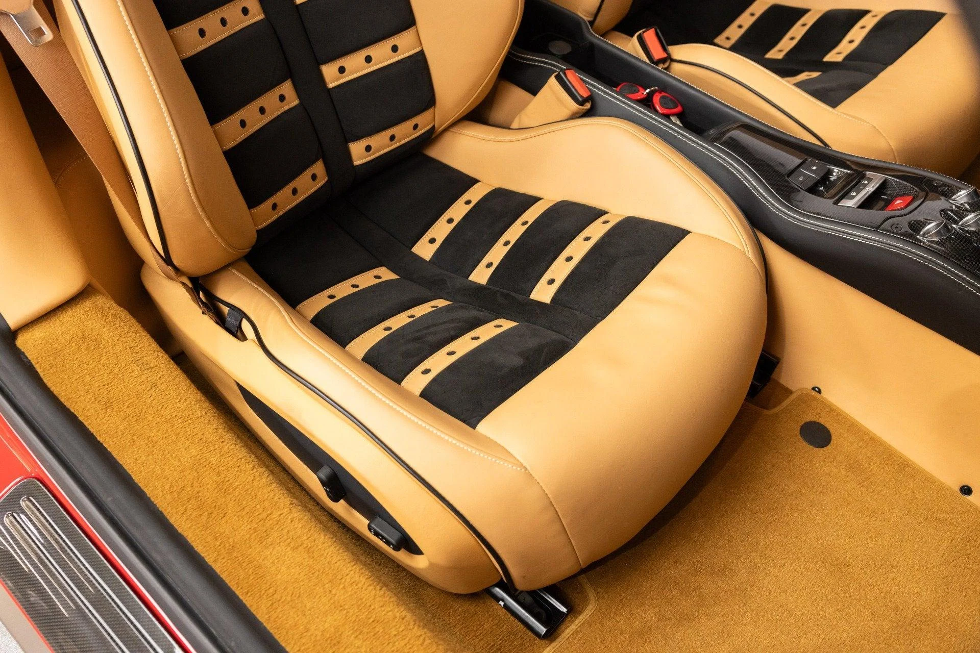 mph079_2874592004_Used_2013_Ferrari_458_Spider_1791380442_dbad32a7b2