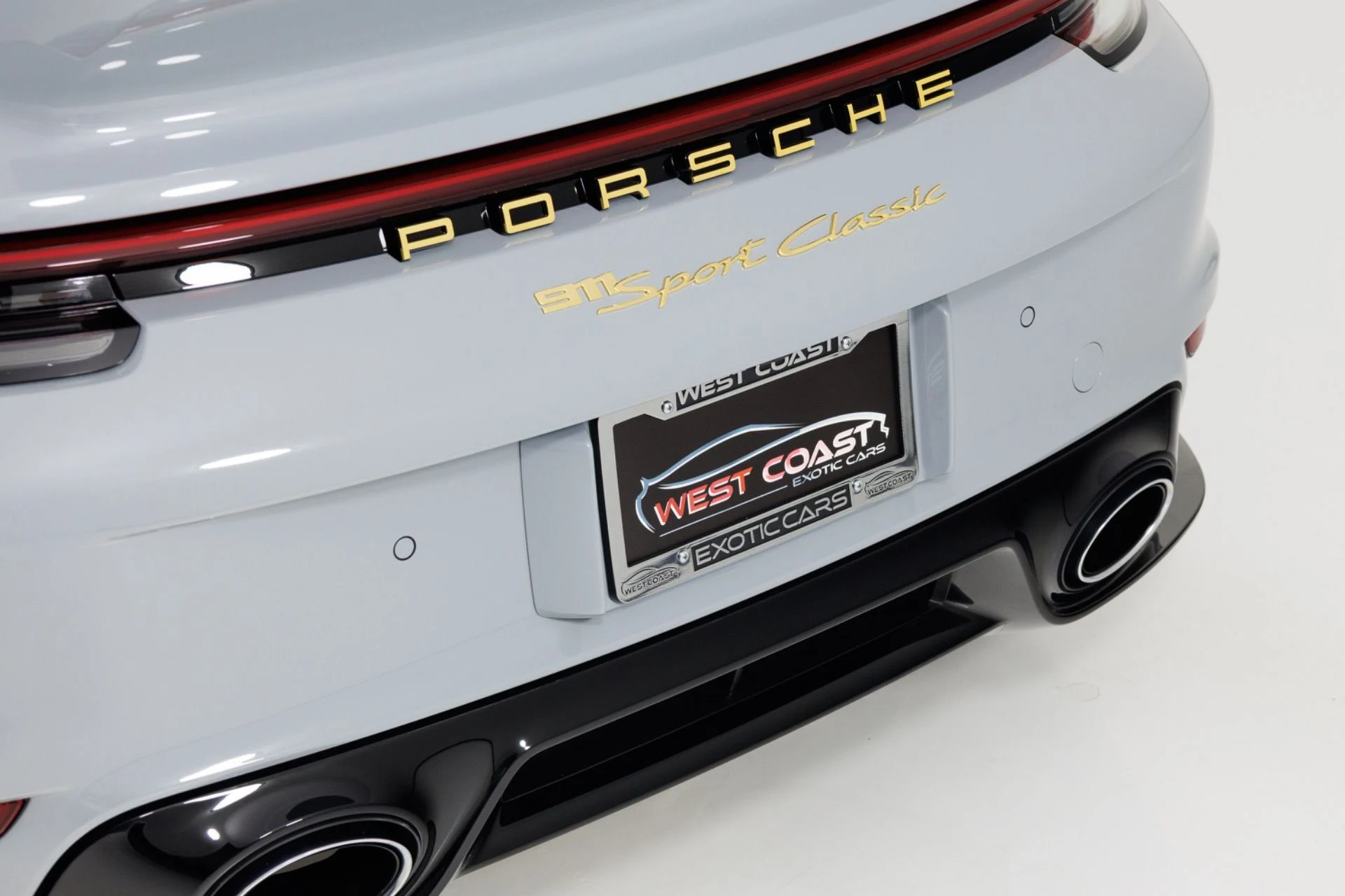 mph079_288597464_Used_2023_Porsche_911_Sport_Classic_1775497661_025d8ef9fd