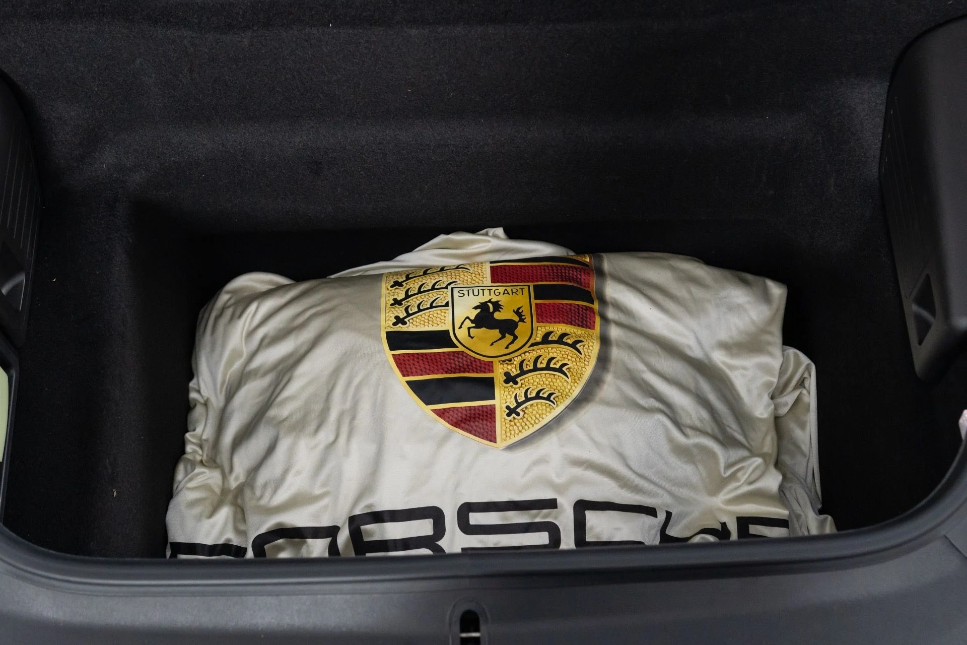 mph079_2992561244_Used_2019_Porsche_911_Turbo_S_1782003484_5b5eddf54b