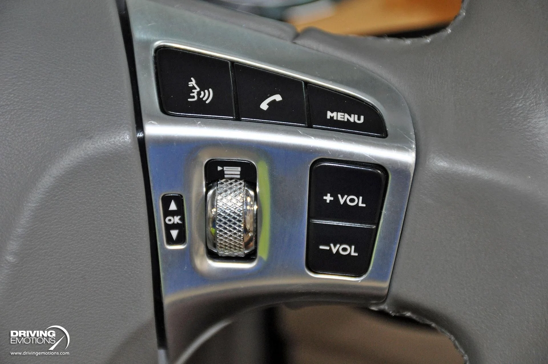 mph079_3150113241_886_p80_l_3764cf6b02