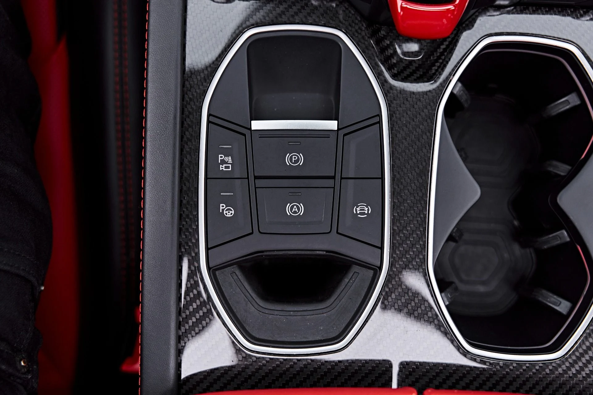 mph079_3160002519_Used_2022_Lamborghini_Urus_1788219677_4ca80c1a0a