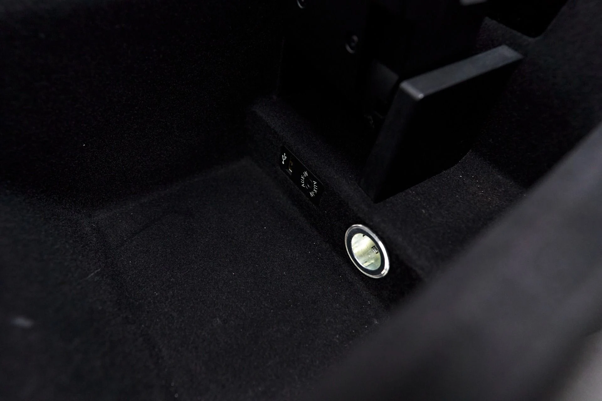 mph079_3233044537_Used_2012_Rolls_Royce_Ghost_Base_1690494640_280aed9ba8