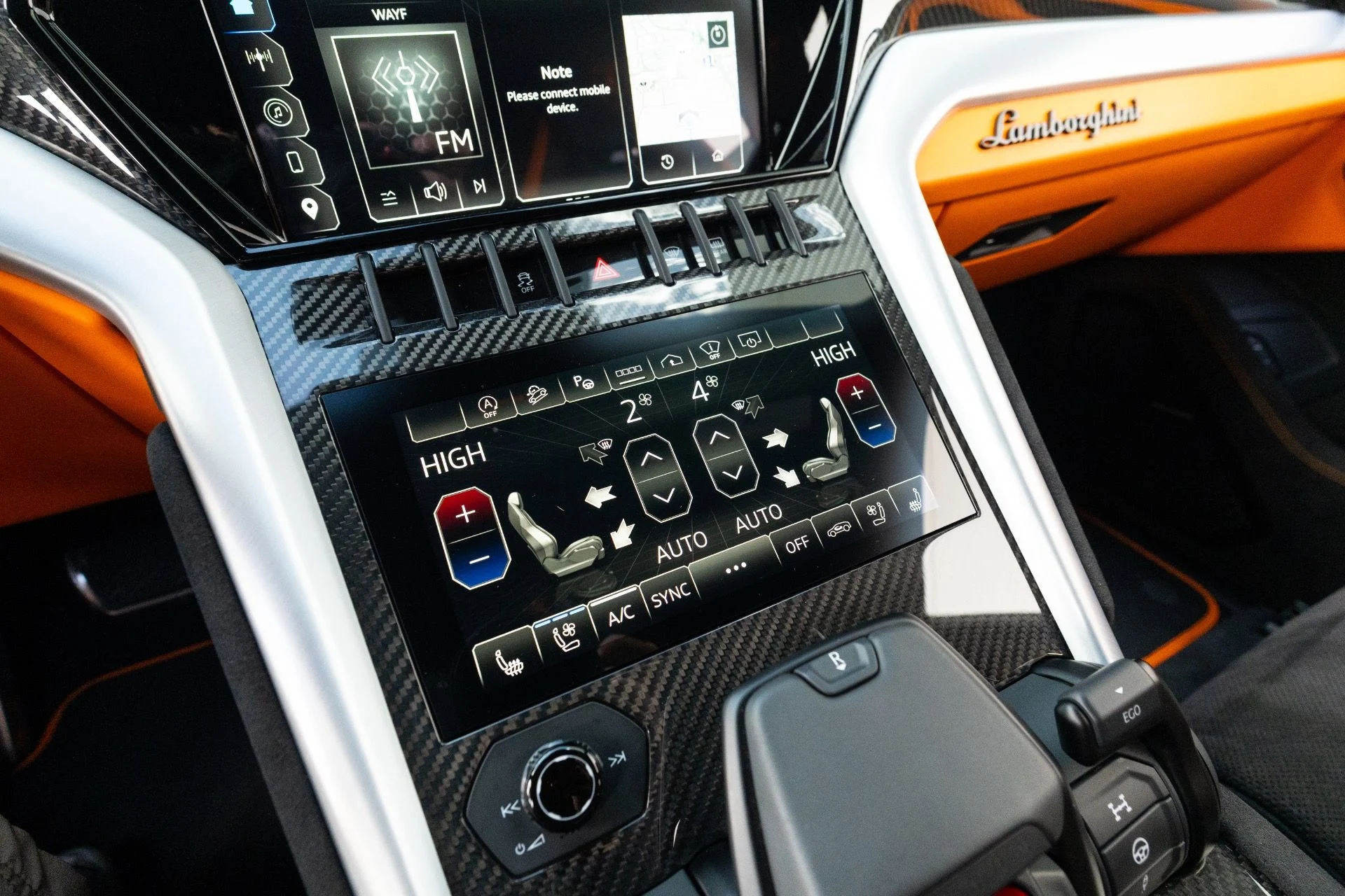 mph079_3345835997_Used_2024_Lamborghini_Urus_S_1773951175_8effc34060