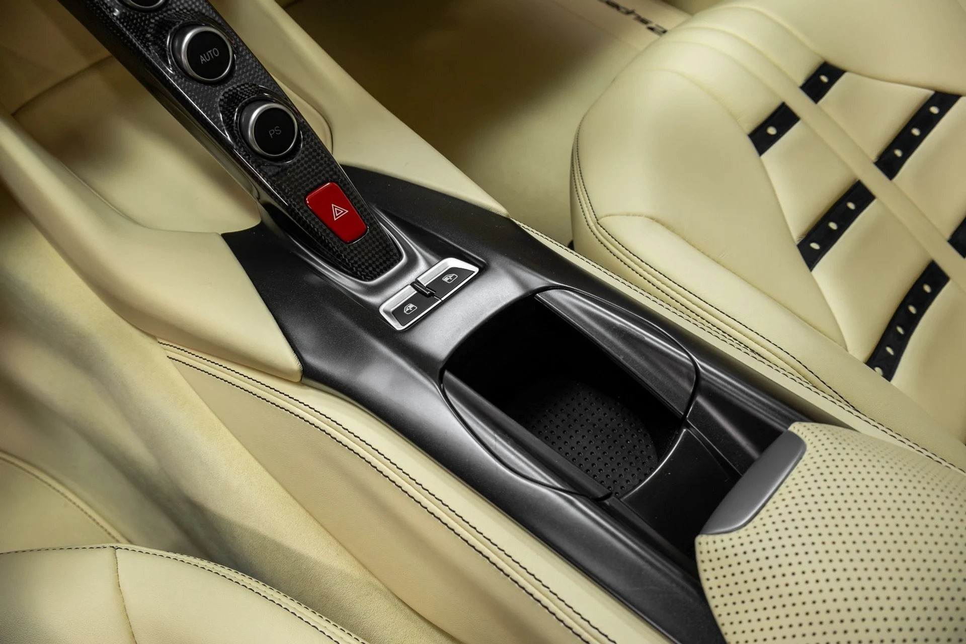 mph079_3441064415_Used_2018_Ferrari_812_Superfast_1763480061_7d721a62be