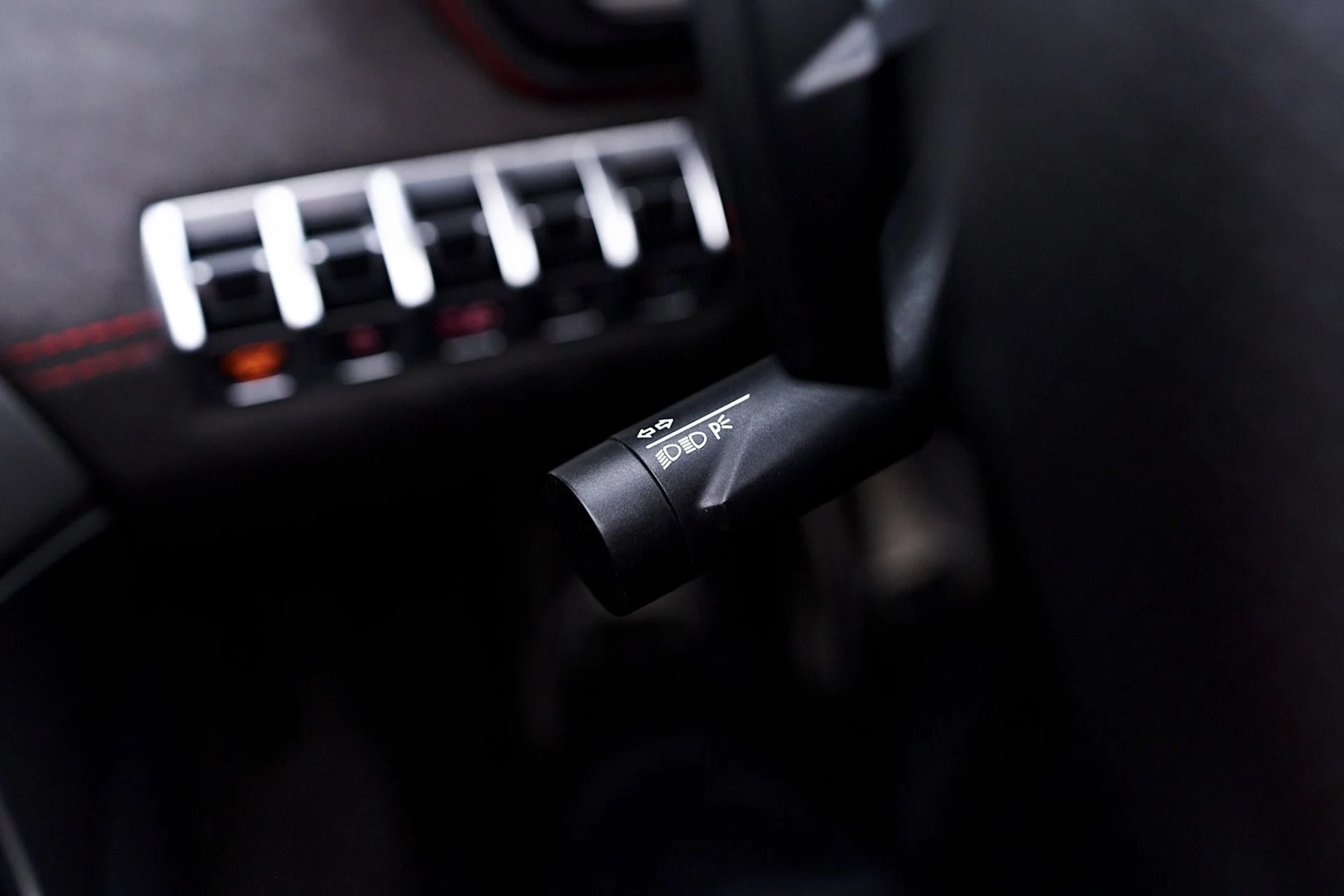 mph079_3493398362_Used_2016_Lamborghini_Aventador_LP_700_4_1745086156_5fb3d439ad