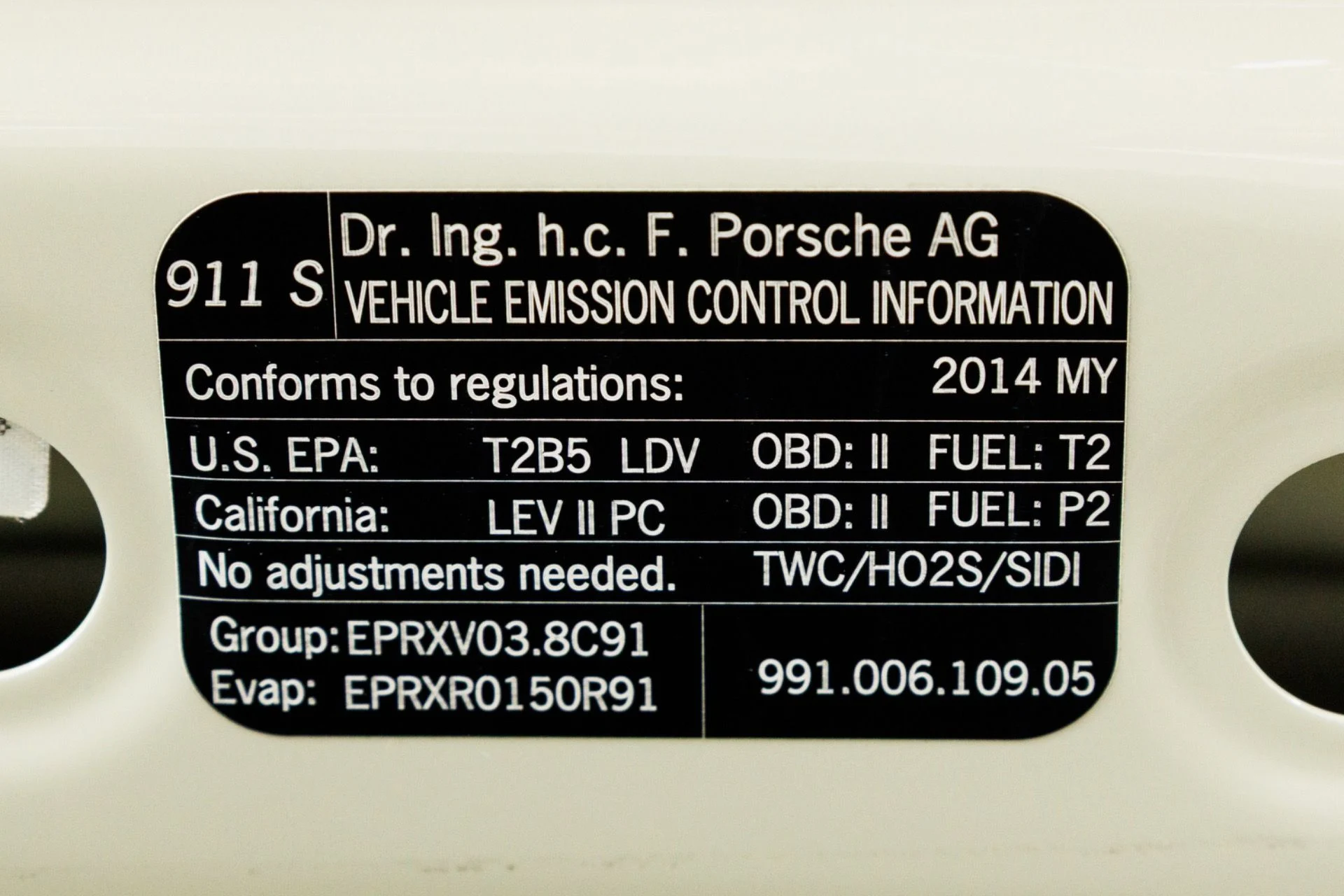 mph079_3542995376_Used_2014_Porsche_911_Carrera_S_1781907468_c32afa3919