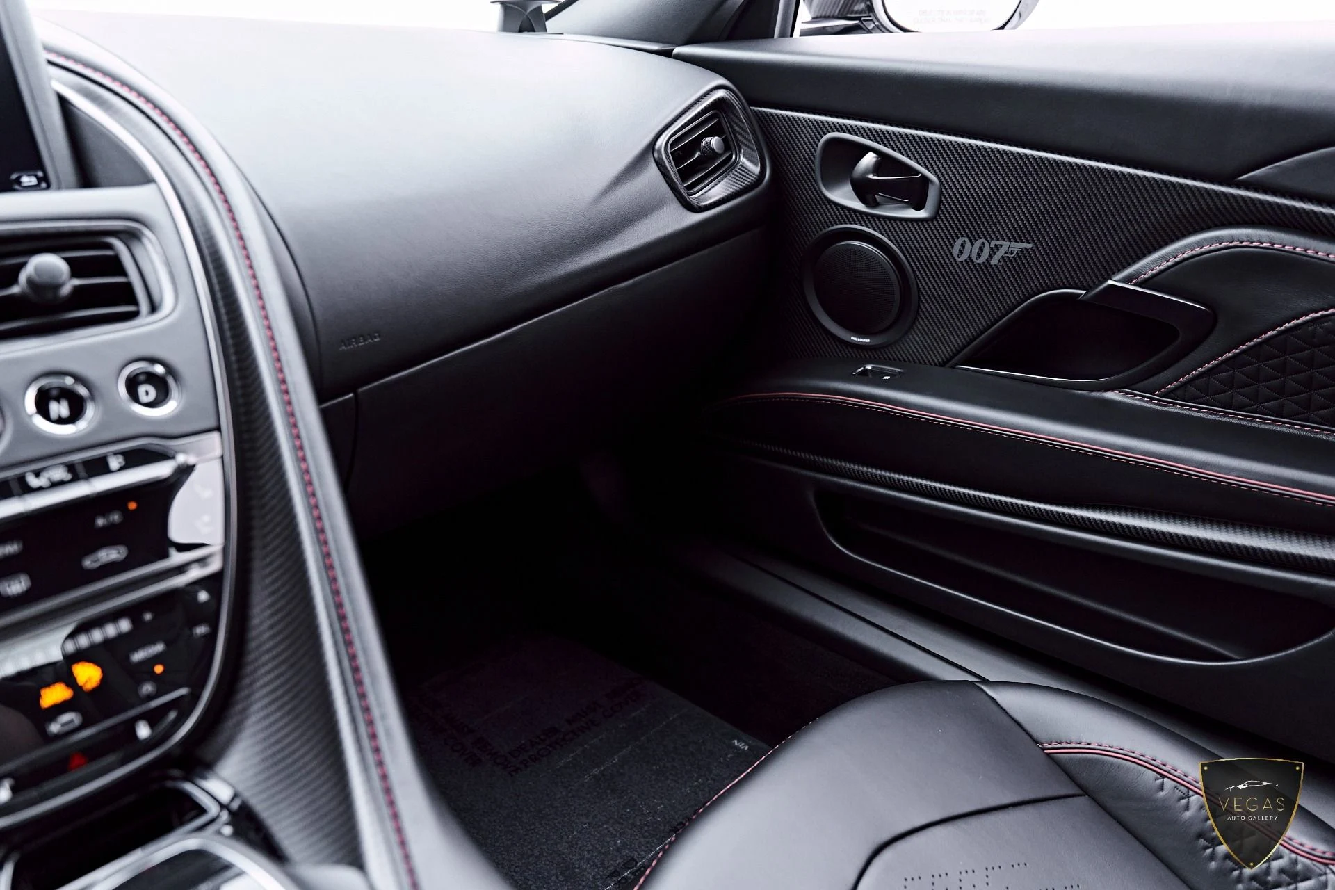 mph079_3581702600_Used_2021_Aston_Martin_DBS_Superleggera_1785181626_3662034e59