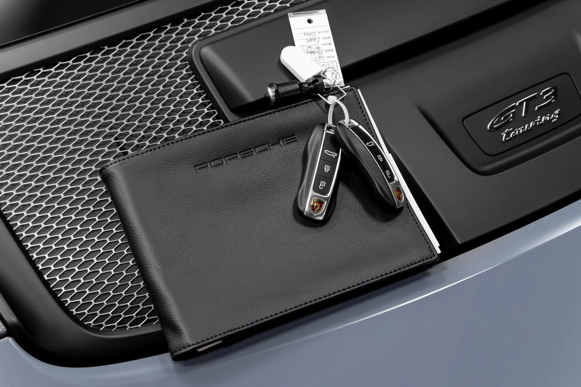 mph079_3647395362_Used_2024_Porsche_911_GT_3_Touring_1770958788_36e6b6dab5