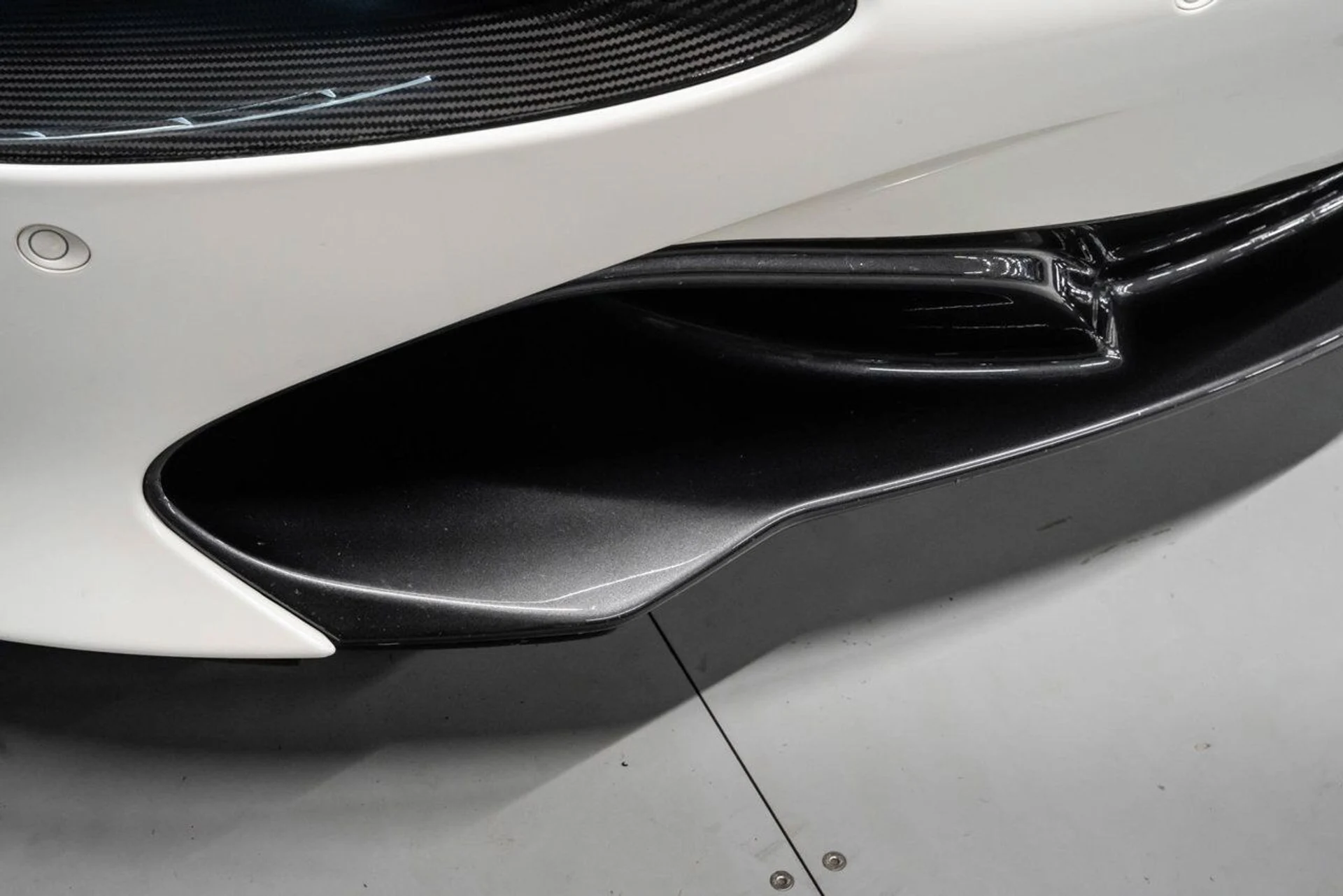 mph079_3731449351_mclaren_720s_2018_38707b9148
