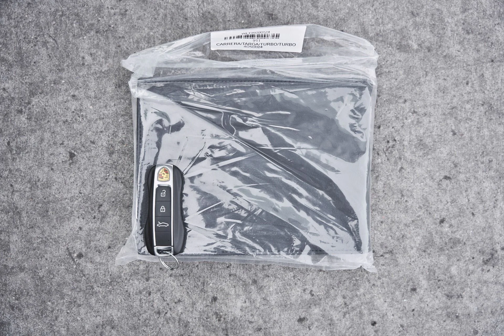 mph079_3757489982_Used_2024_Porsche_911_Turbo_S_1767751546_b1c41d0b87