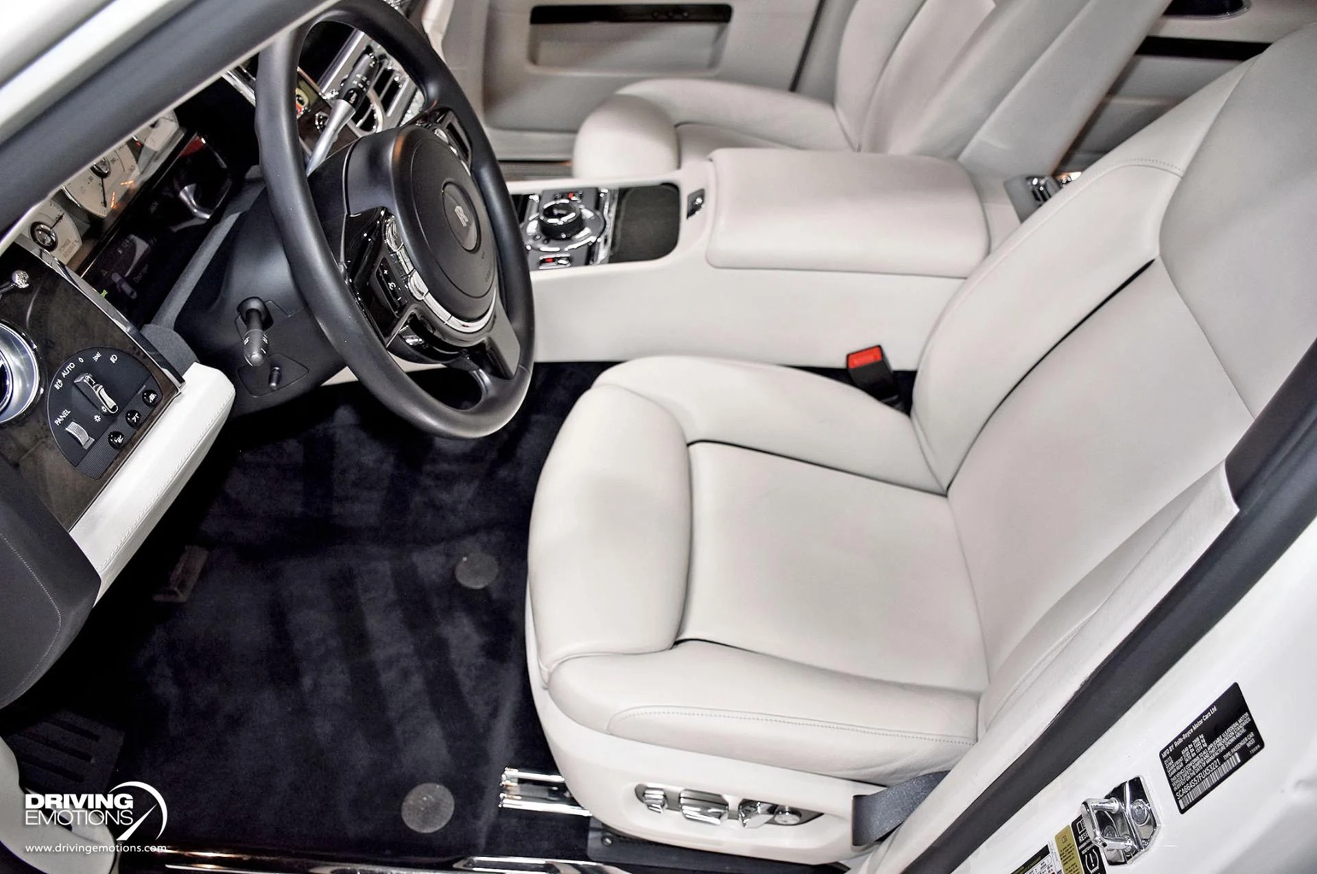 mph079_3768584742_872_p80_l_fc28a820ed