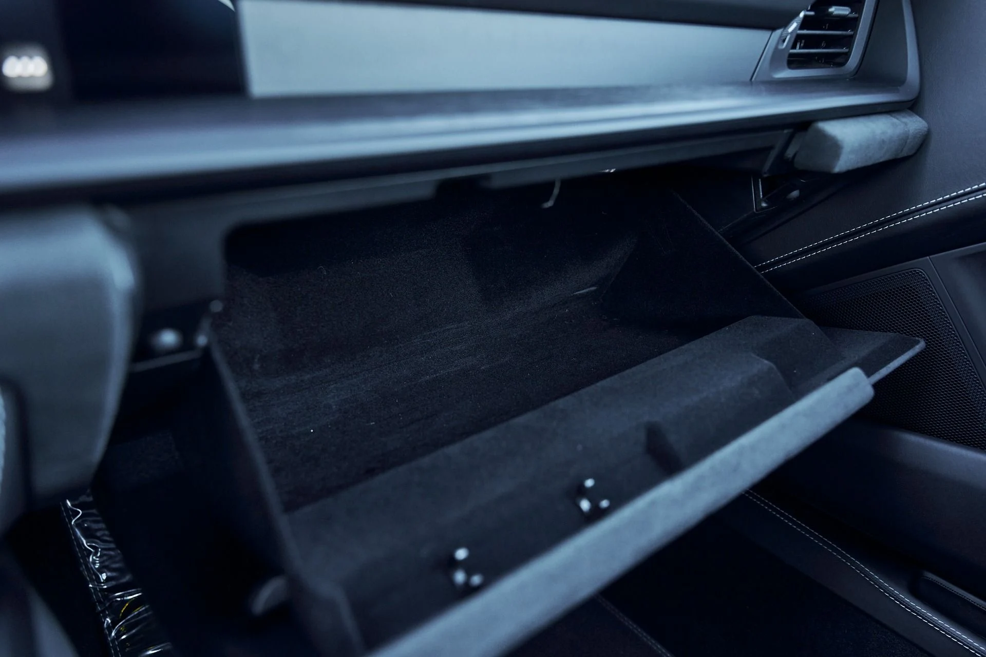 mph079_3842943576_Used_2023_Porsche_911_GT_3_1770167013_103844029c