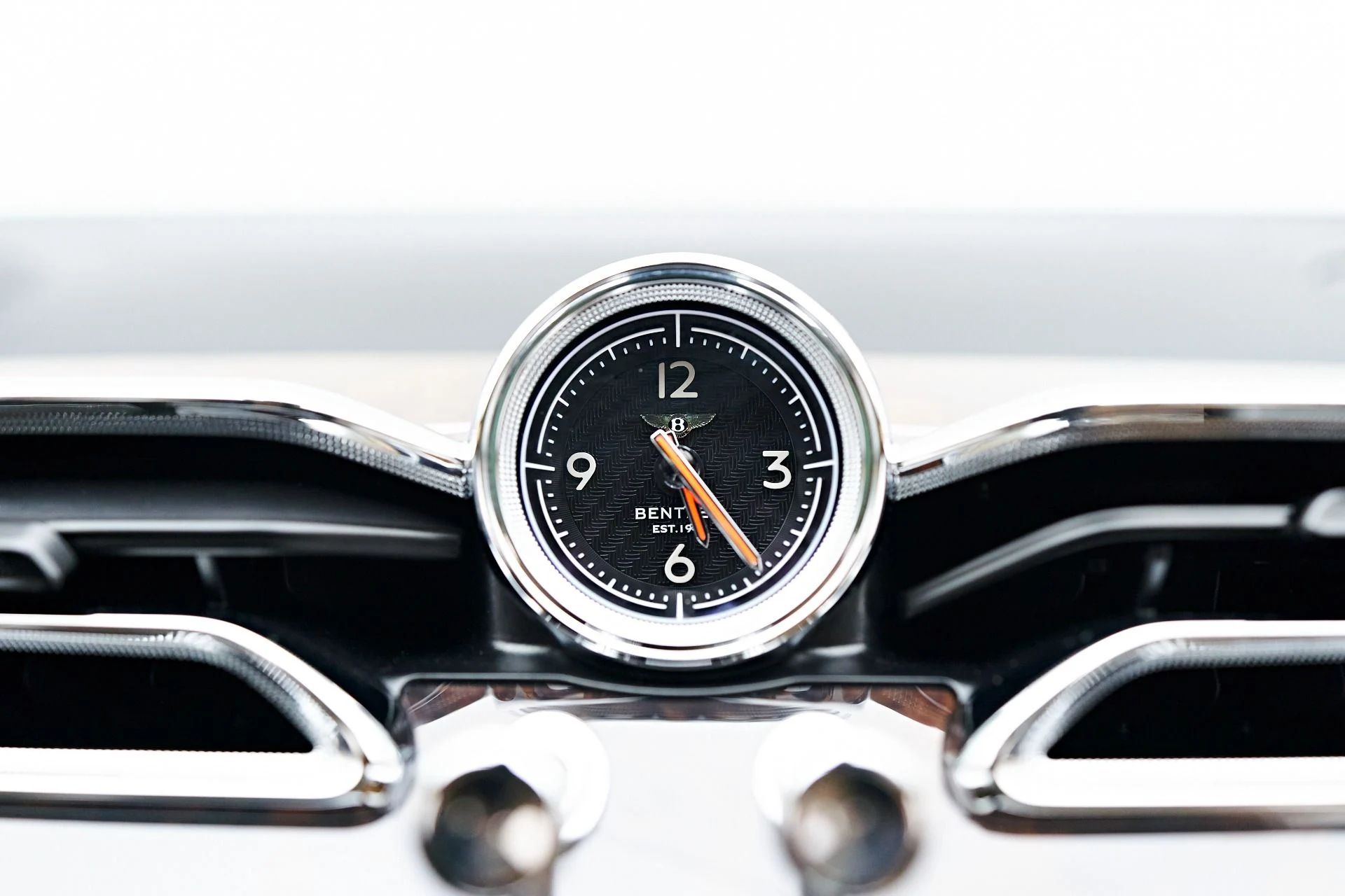 mph079_3934590351_Used_2021_Bentley_Bentayga_V8_1701312627_47f00378d5