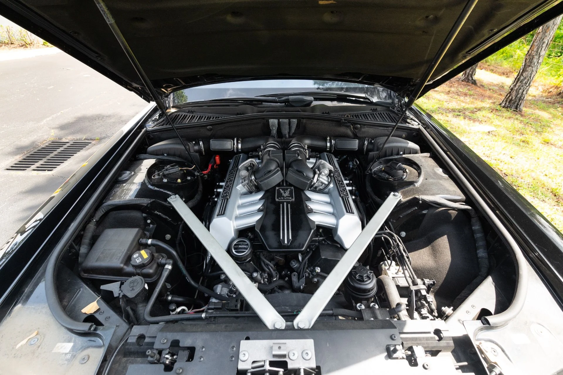 mph079_3989736657_Used_2015_Rolls_Royce_Phantom_1779983365_c1e37b6350
