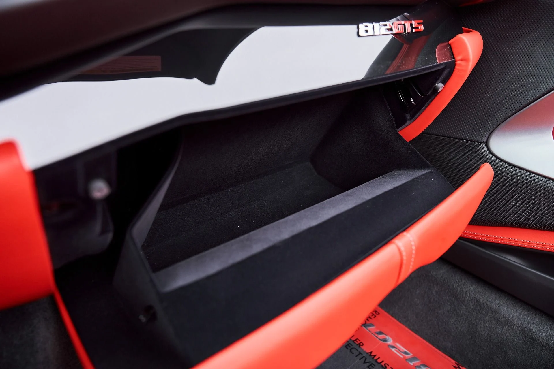 mph079_3998093634_Used_2022_Ferrari_812_GTS_Base_1770762787_dae160023e