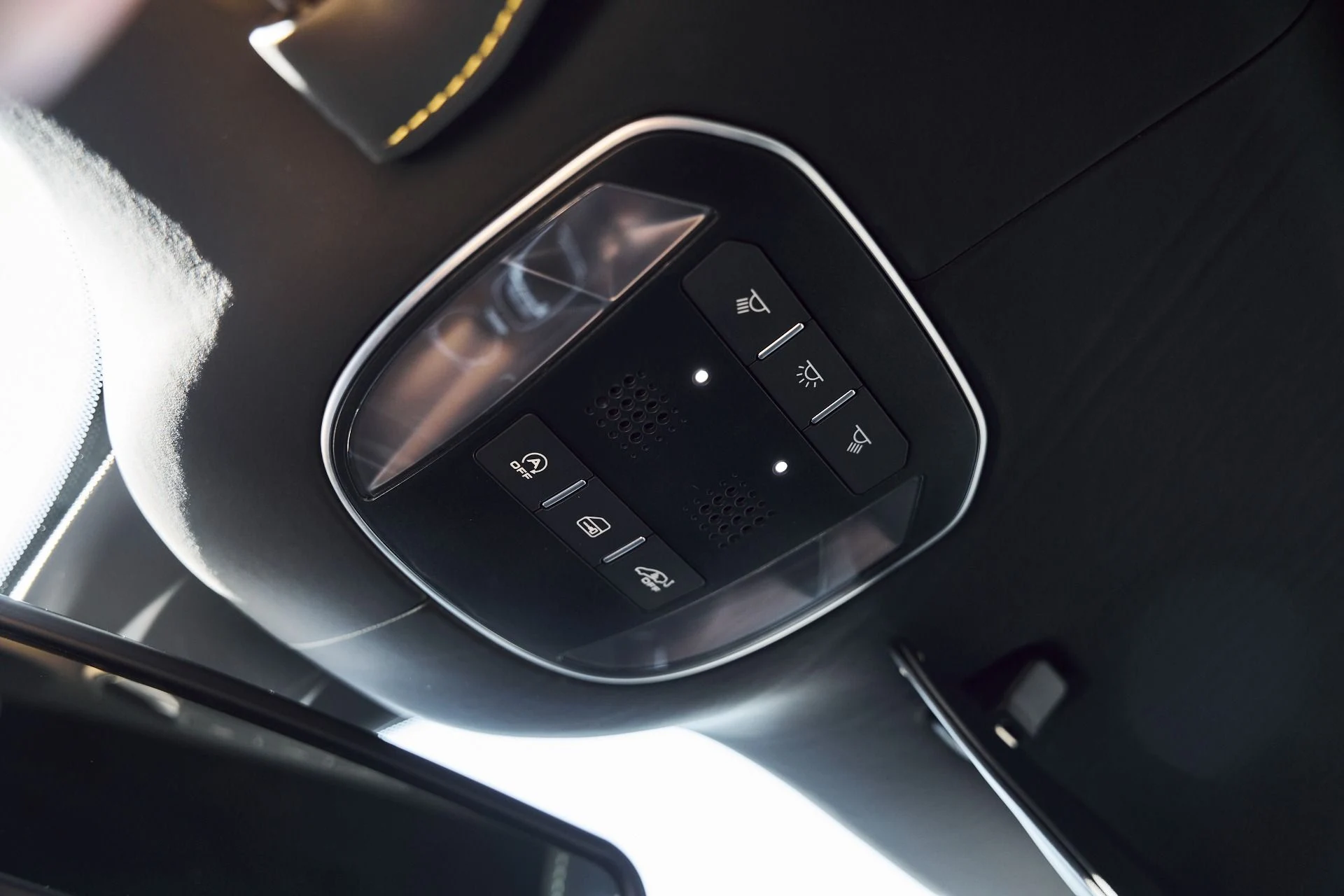 mph079_4031636824_Used_2018_Ferrari_GTC_4_Lusso_T_1770509628_1f08b53fd5