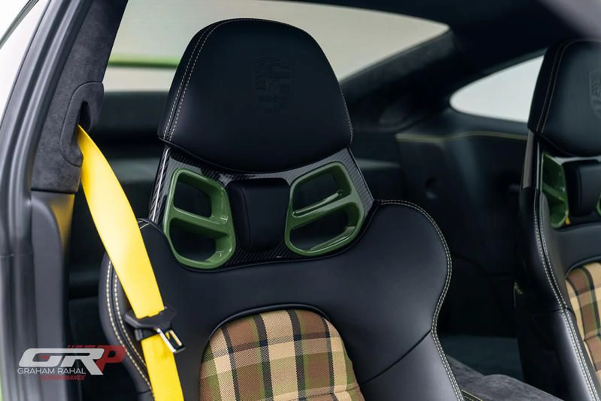 mph079_4042893093_1_A94_F297_E1_E6_4_D08_9621_010_B52_C06_E32_3c887a997d