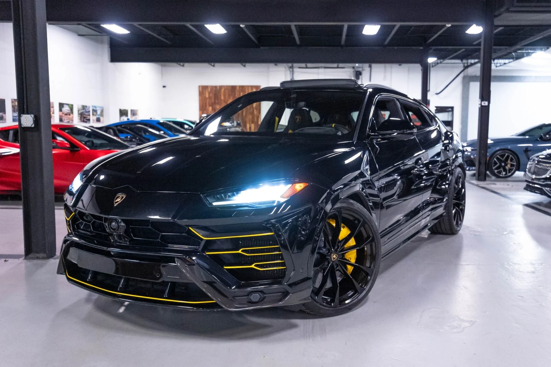 mph079_4268056069_Used_2019_Lamborghini_Urus_1786985122_a99474b7b5