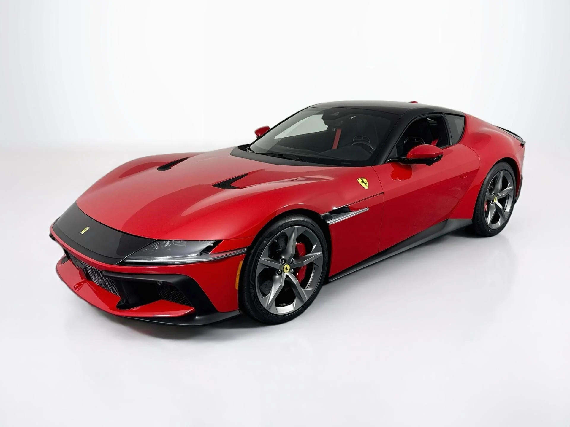 mph079_4281687732_Used_2026_Ferrari_12_Cilindri_1787771936_d6e0d5009f