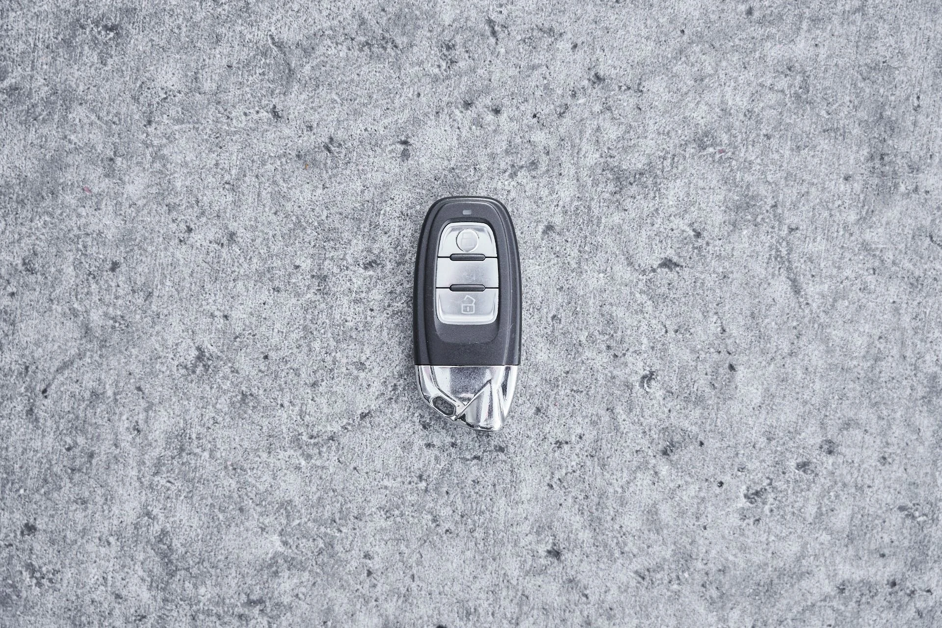 mph079_448008893_Used_2018_Lamborghini_Aventador_S_Base_1773191933_0a1516c292