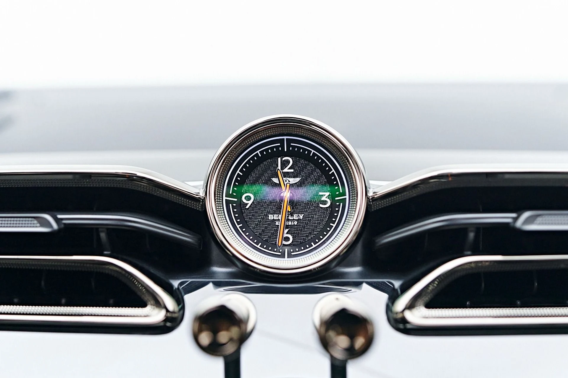 mph079_512314440_Used_2025_Bentley_Bentayga_S_Black_Edition_1738363048_6a54a4f998